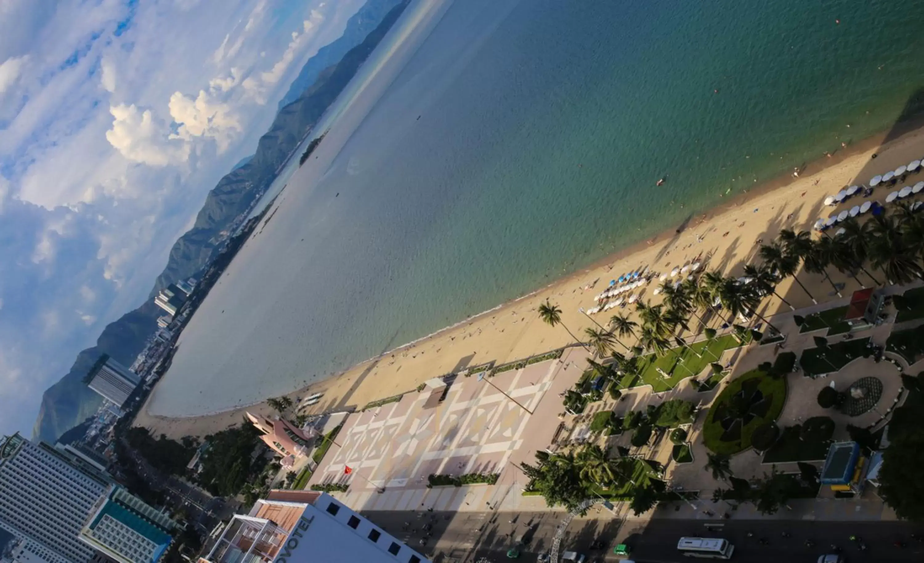 Bird's eye view, Bird's-eye View in Gold Ocean Apartment