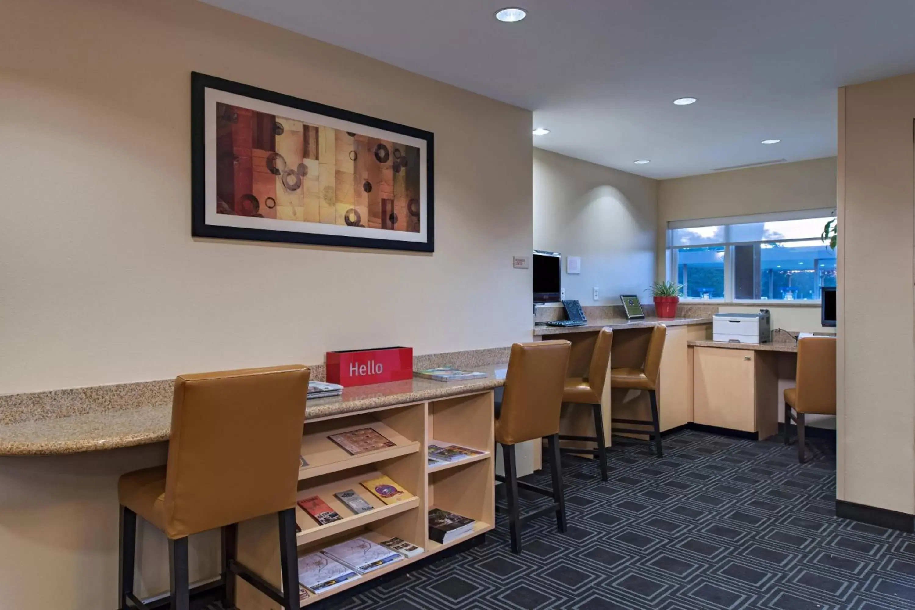 Business facilities in TownePlace Suites Fayetteville Cross Creek