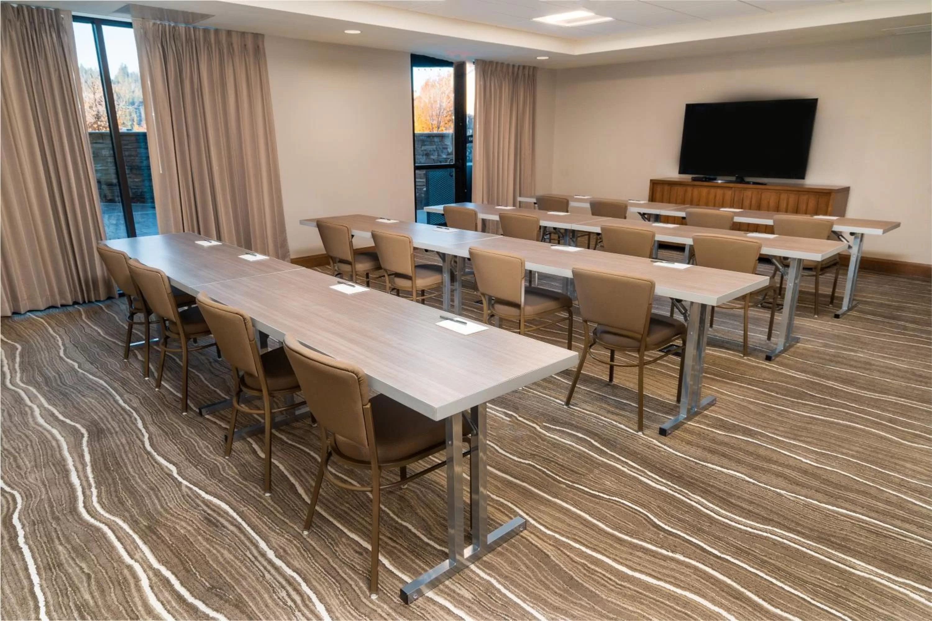 Meeting/conference room in Staybridge Suites Coeur d'Alene by IHG