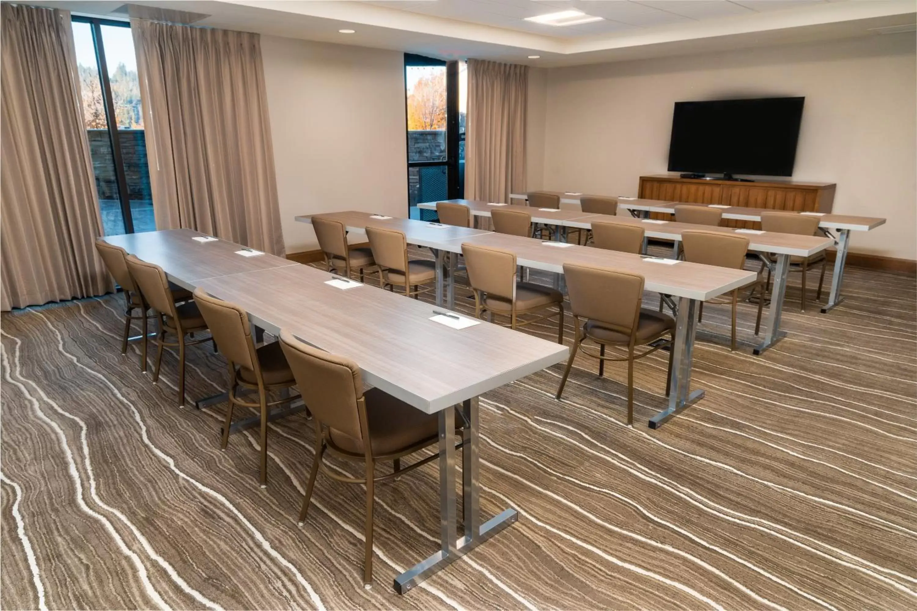 Meeting/conference room in Staybridge Suites Coeur d'Alene, an IHG Hotel