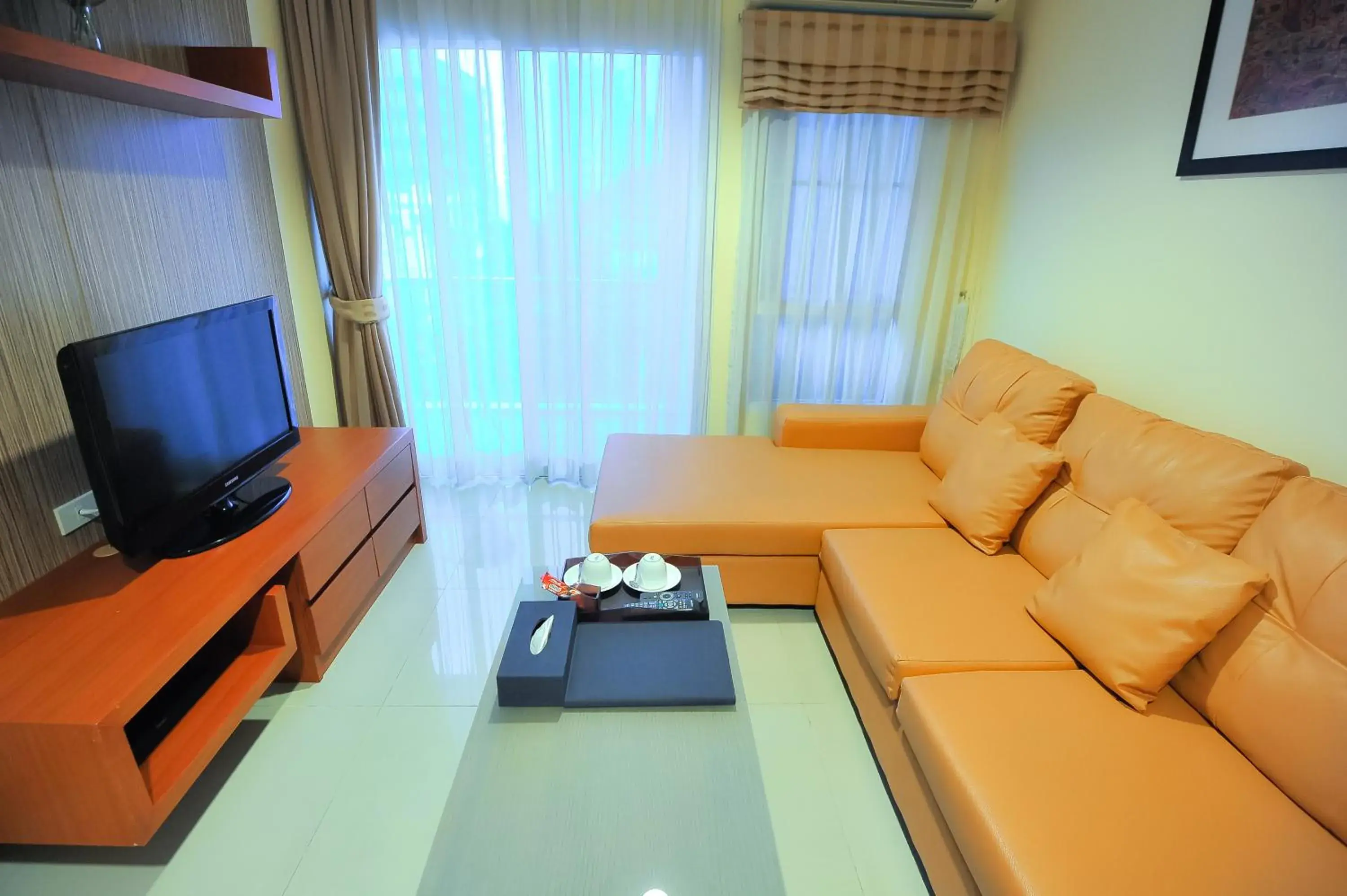 TV and multimedia, Seating Area in 42Grand Residence