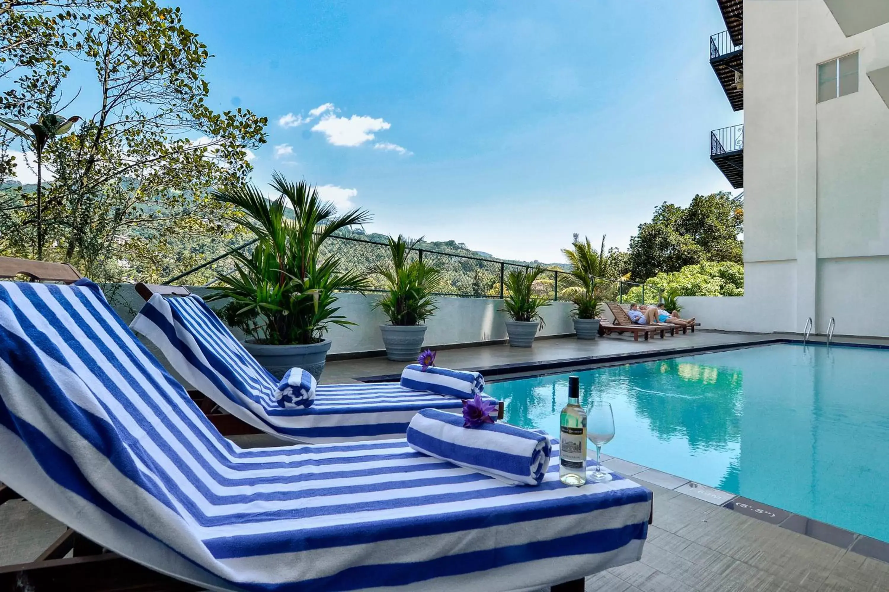 Swimming Pool in The Royal Kandyan