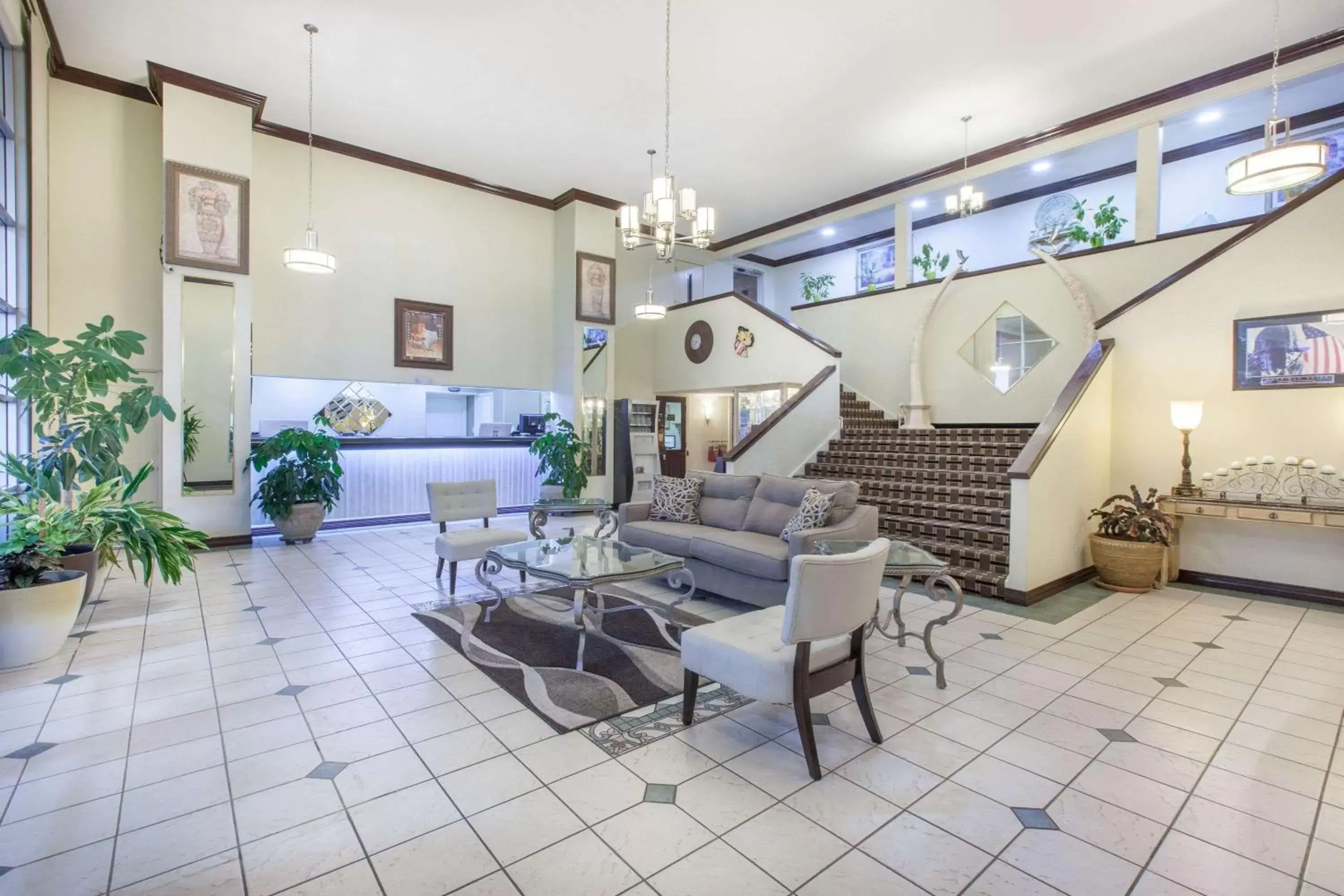 Property building in Super 8 by Wyndham Tyler TX Property building in Super 8 by Wyndham Tyler TX