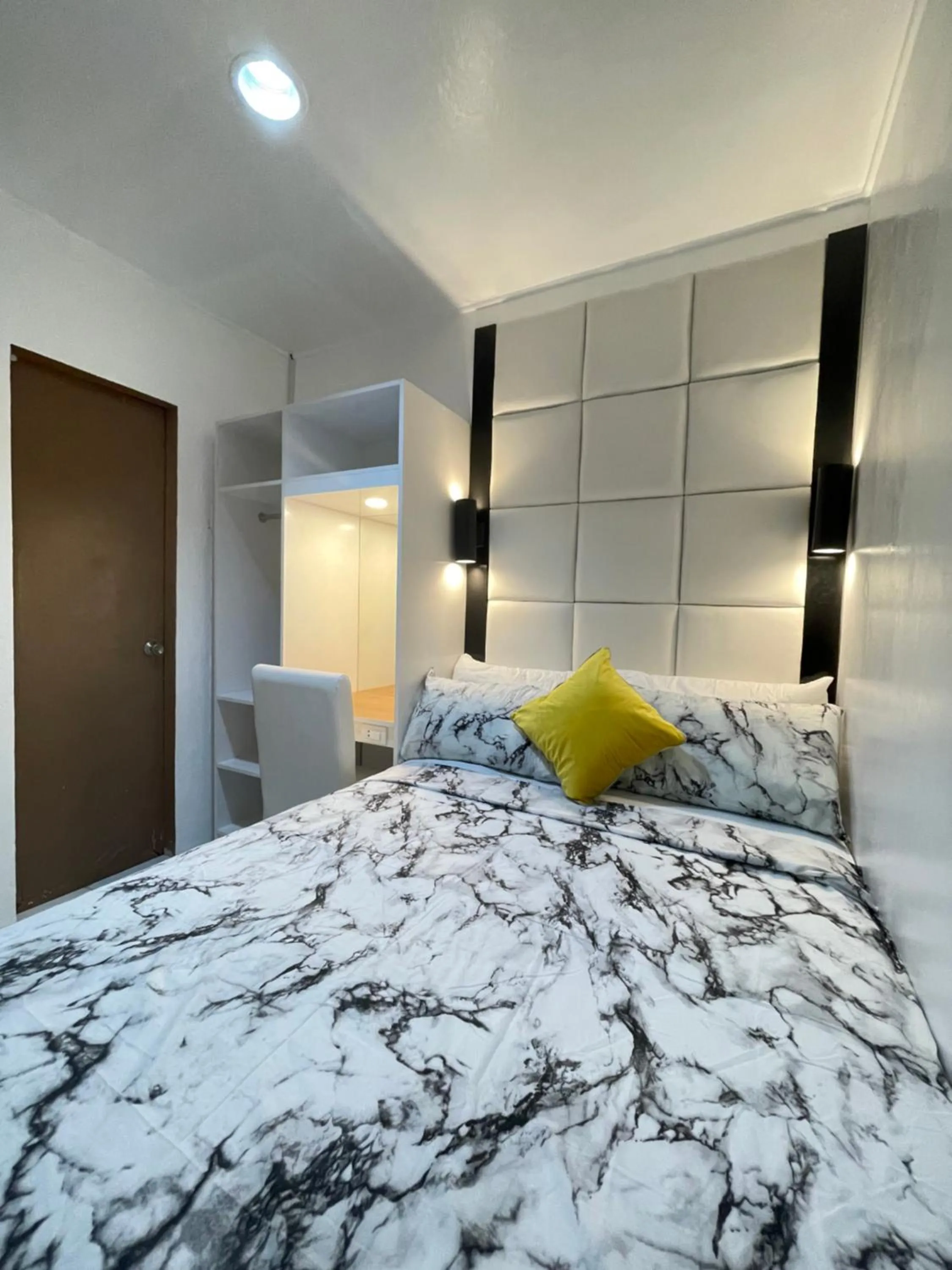 Bed in Malapascua Budget Inn MBI DIVE CENTER