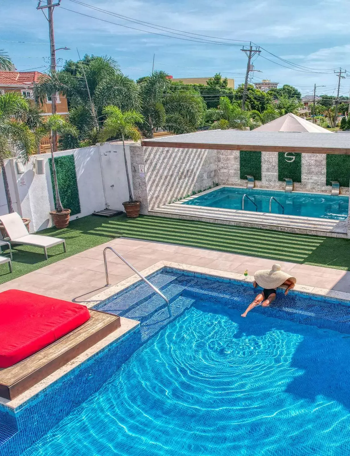 Swimming Pool in Spanish Court Hotel - A Small Luxury Hotel