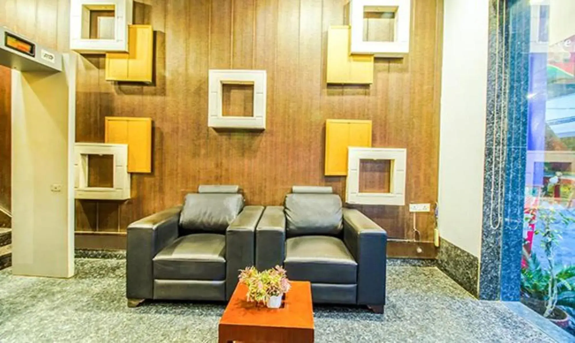 Seating Area in FabHotel Transit Delhi Airport Mahipalpur