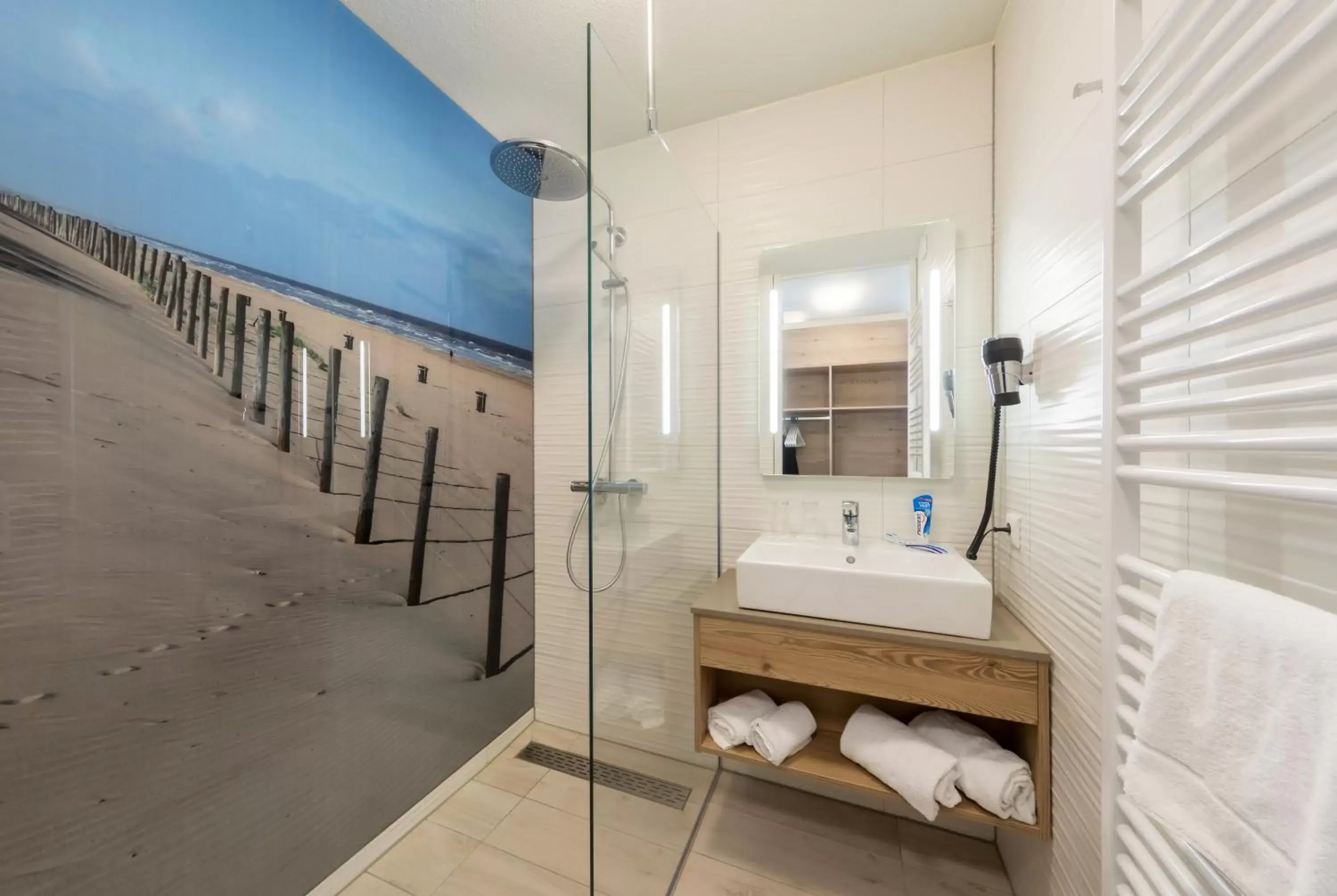 Shower, Bathroom in Beachhotel Zandvoort by Center Parcs