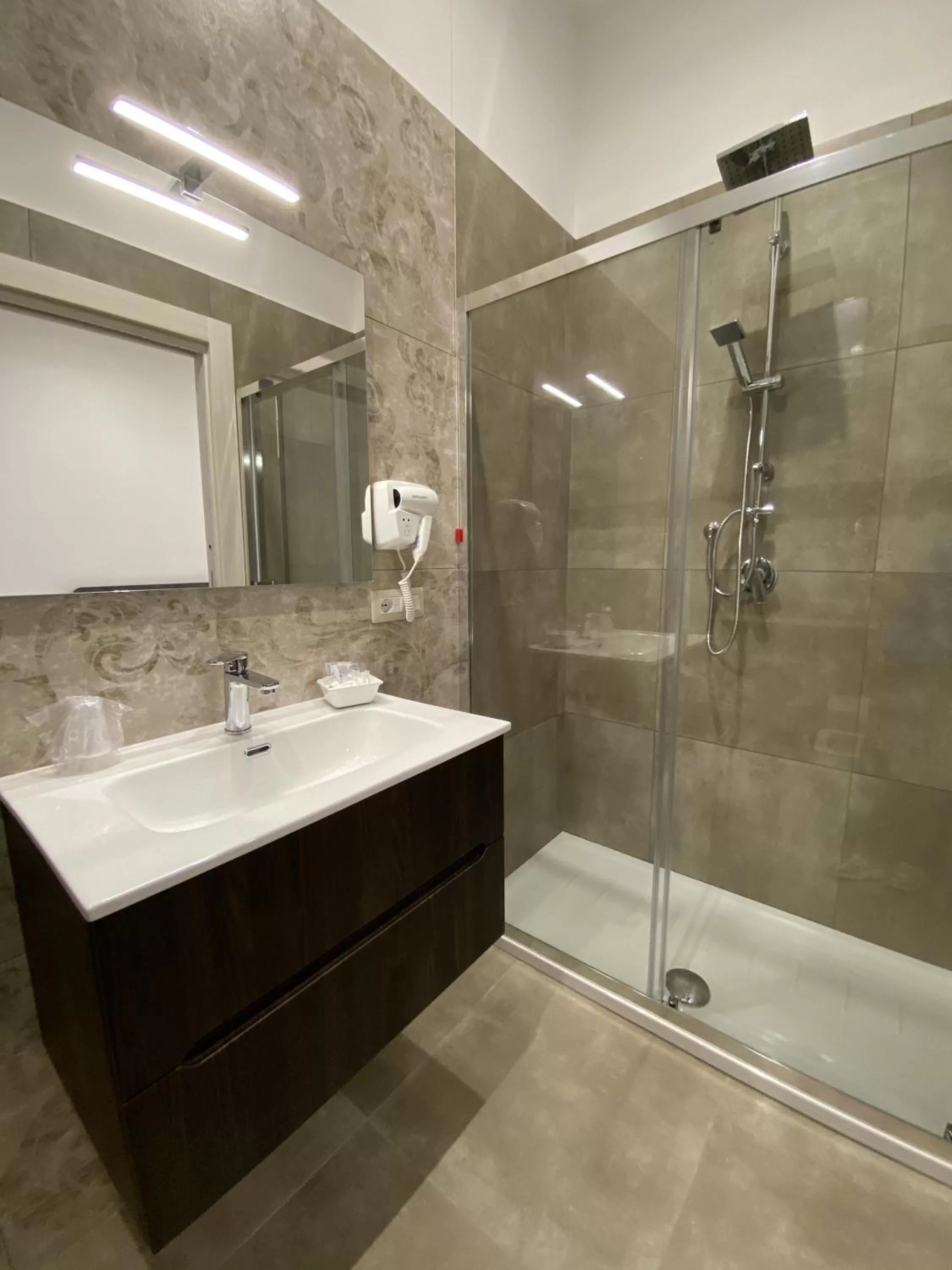 Bathroom in Toledo Point