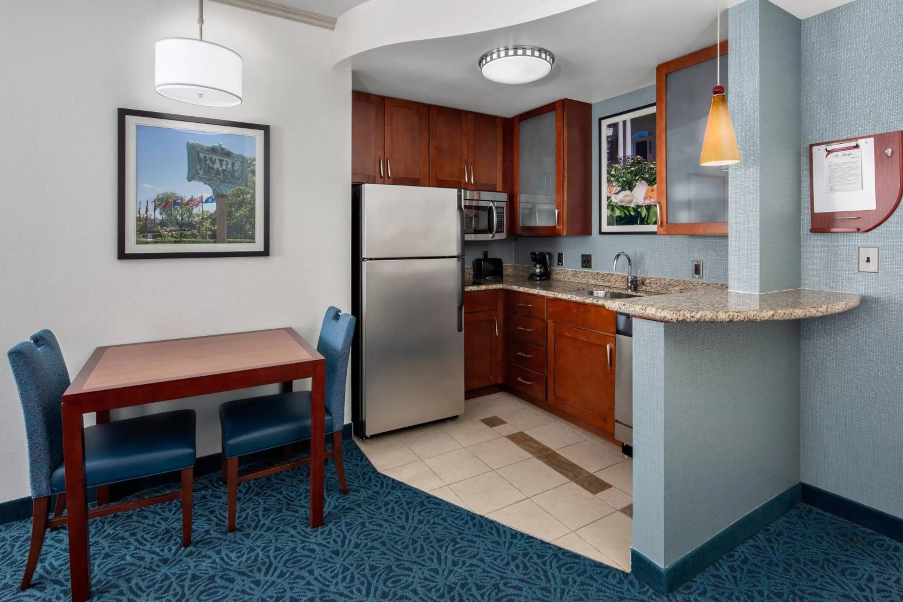 Kitchen or kitchenette in Residence Inn by Marriott Cincinnati Downtown/The Phelps