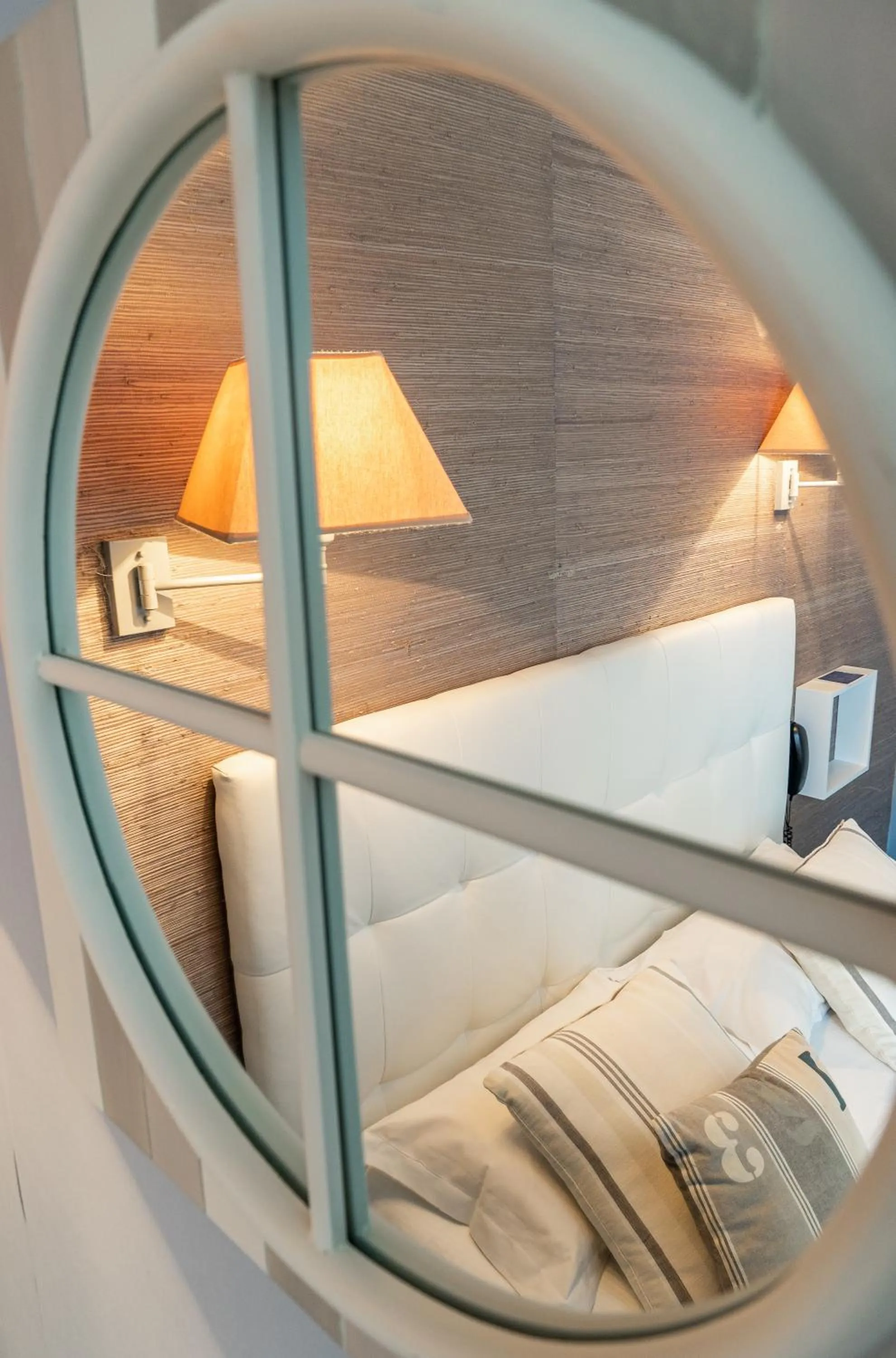 Bed in Cit'Hotel Normandy Hotel Pornichet La Baule