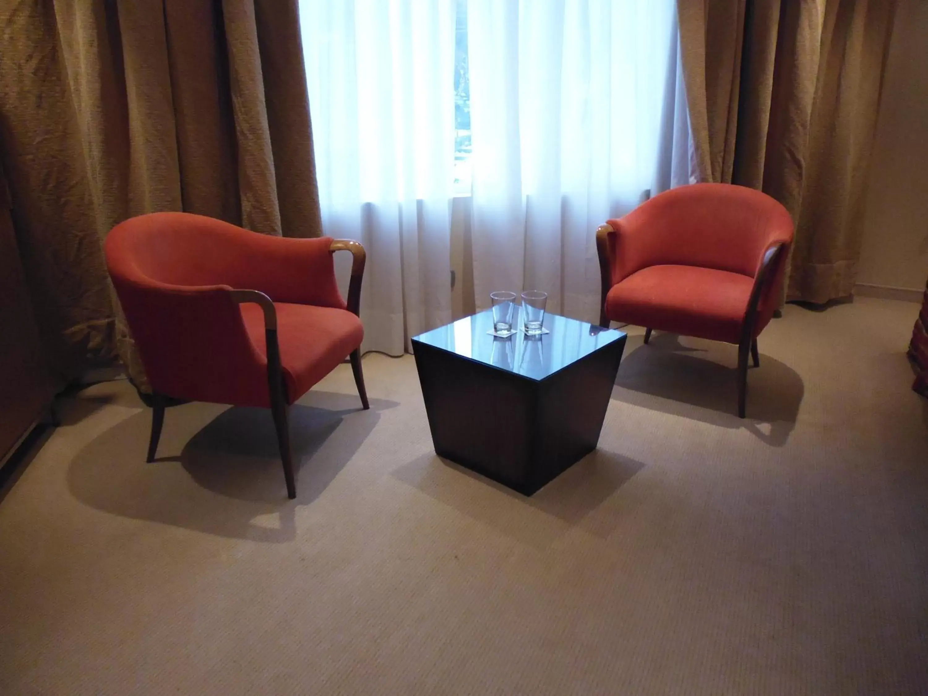 Seating Area in Fueguino Hotel