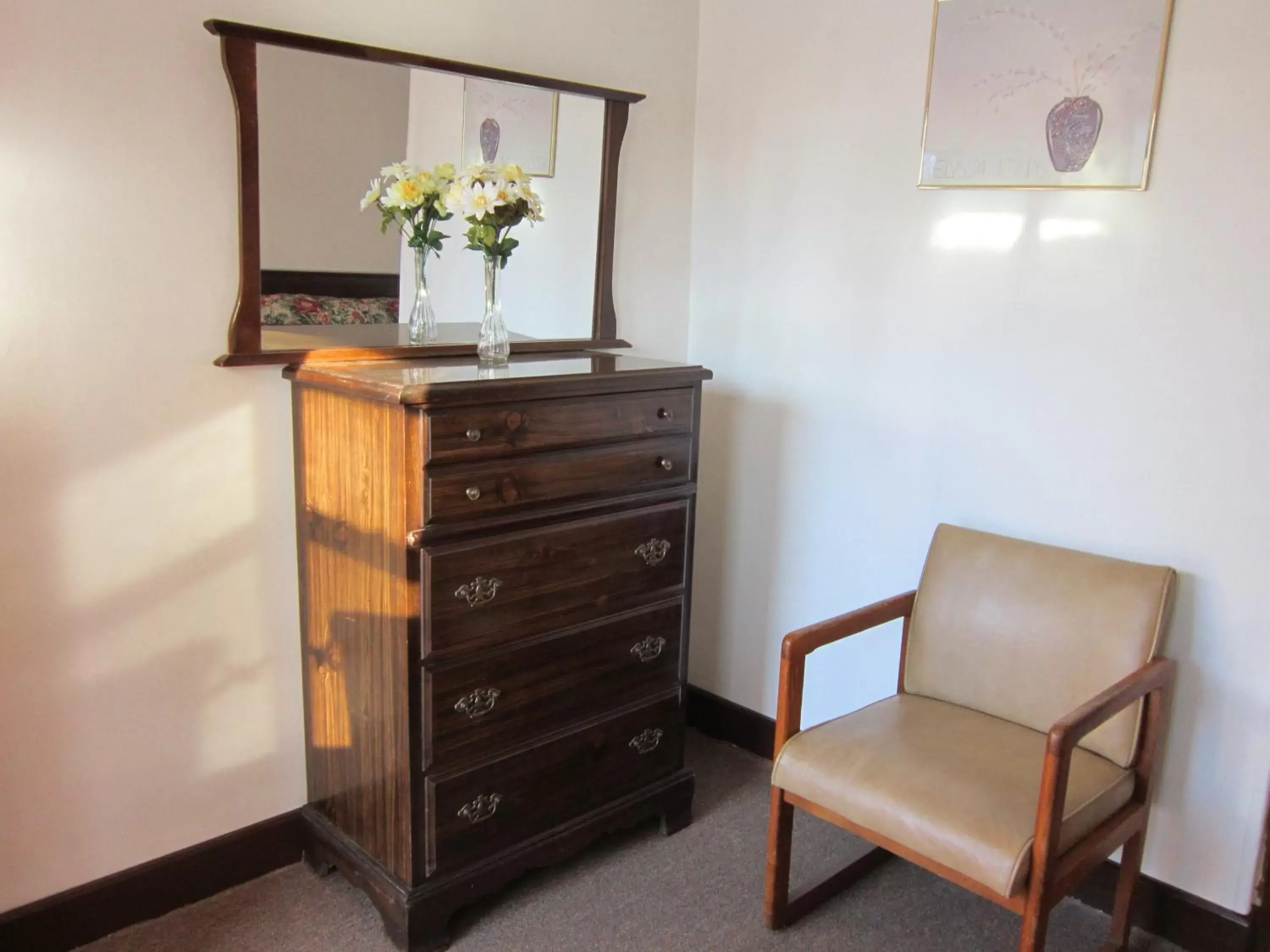 Seating Area in Cadet Motel