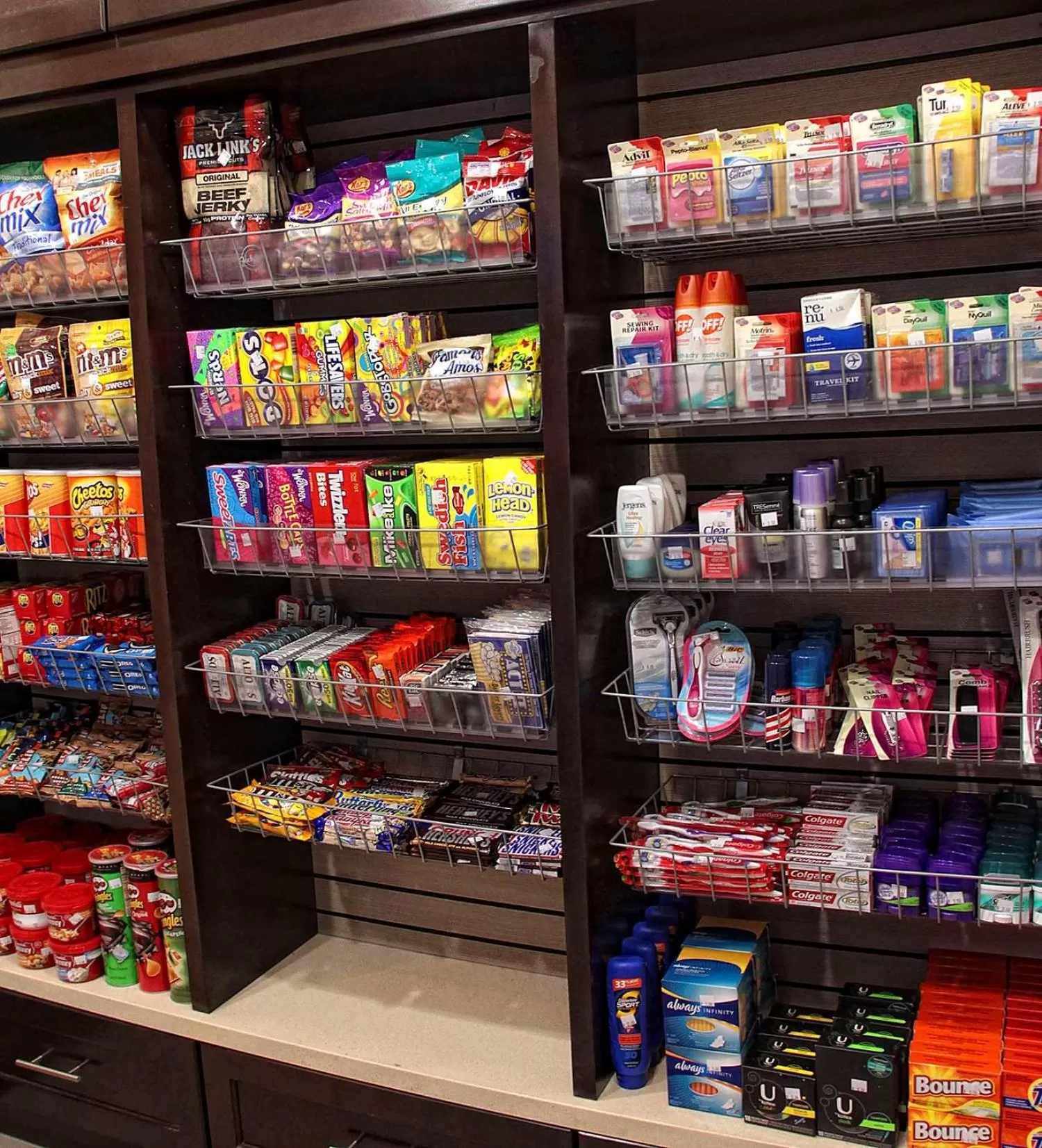 Restaurant/places to eat in Hilton Garden Inn Victoria