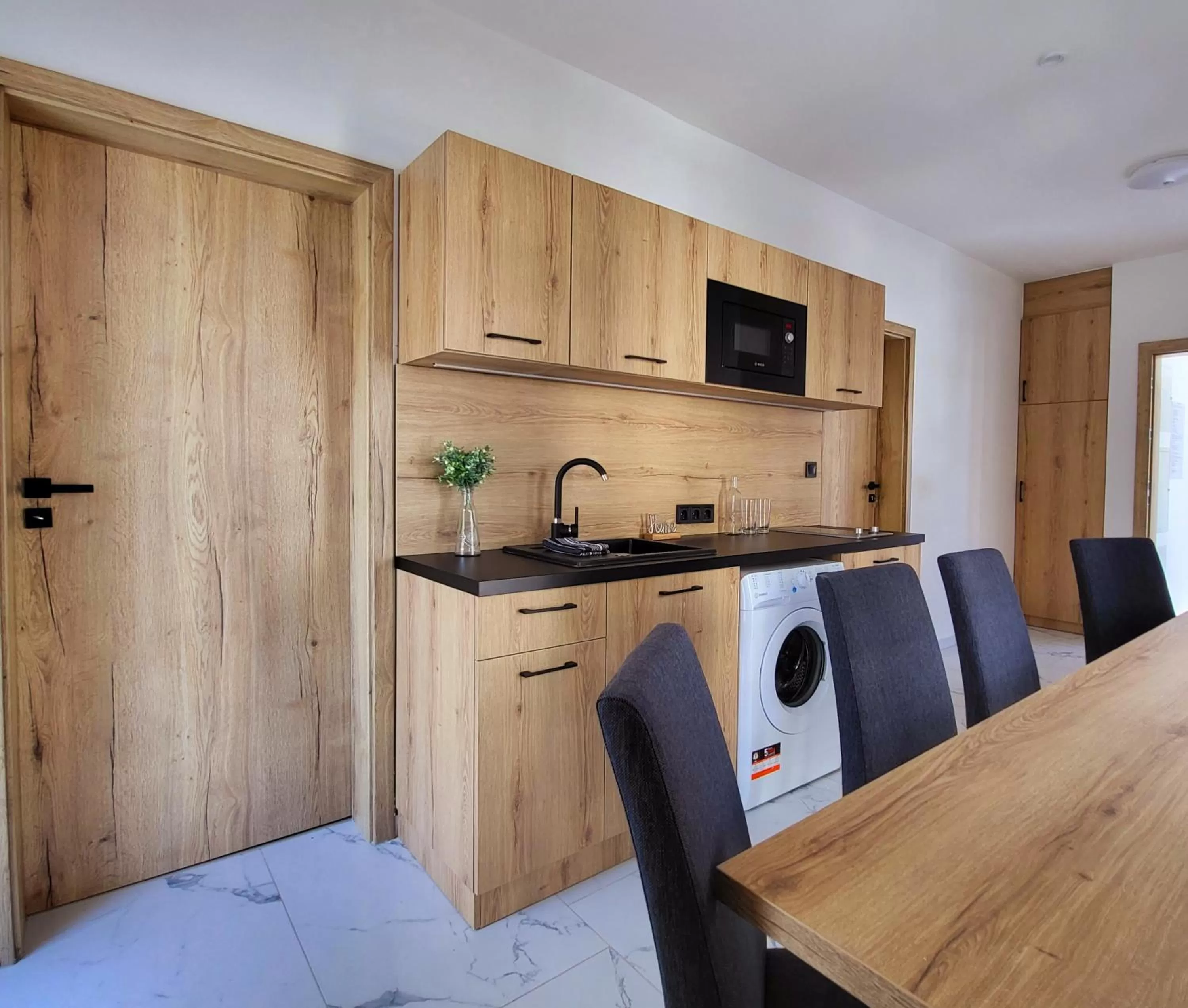 Kitchen/Kitchenette in Villa Bauhaus Wellness Apart-Hotel