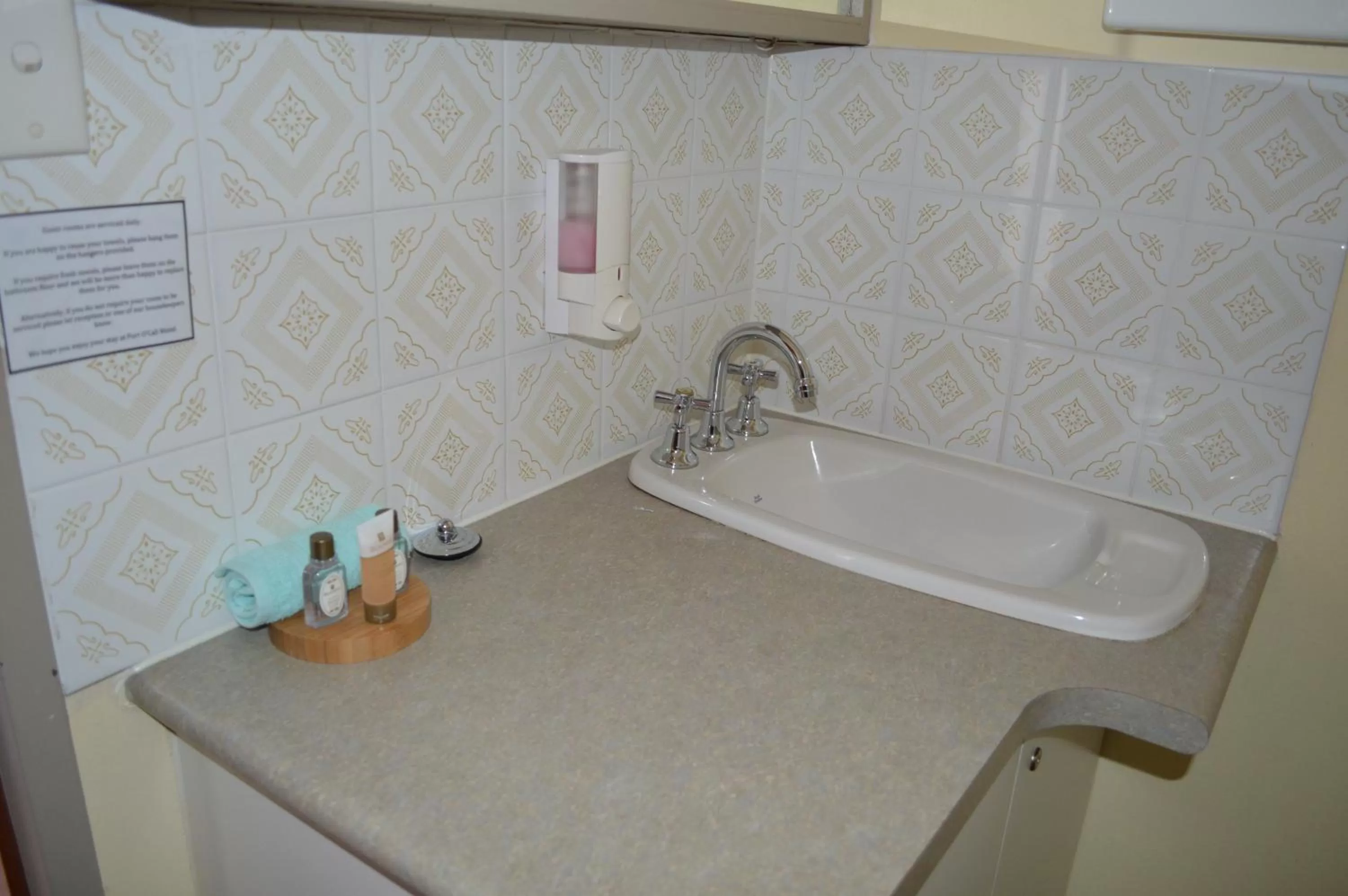 Bathroom in Port O'Call Motel