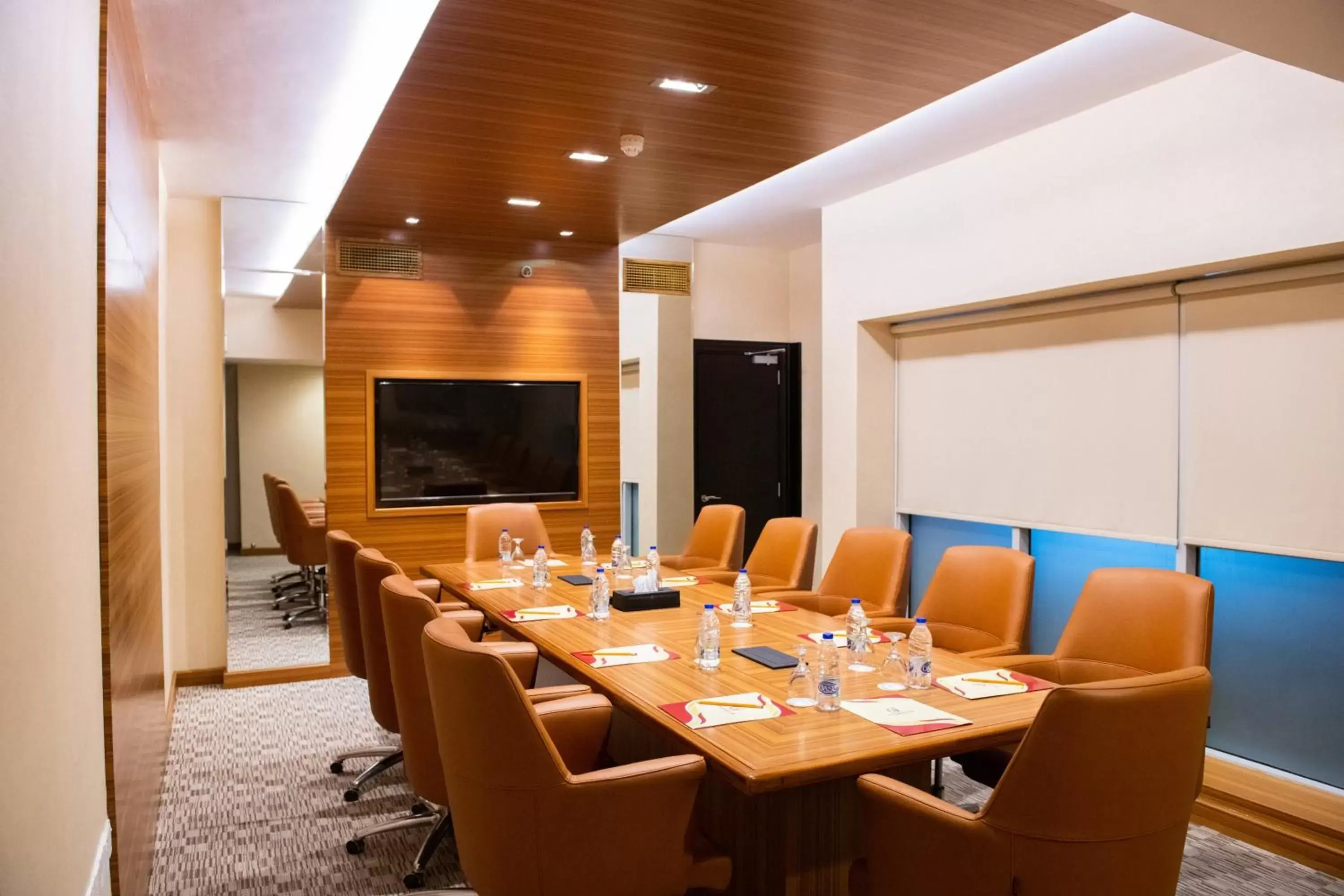 Meeting/conference room in Grandeur Hotel Al Barsha