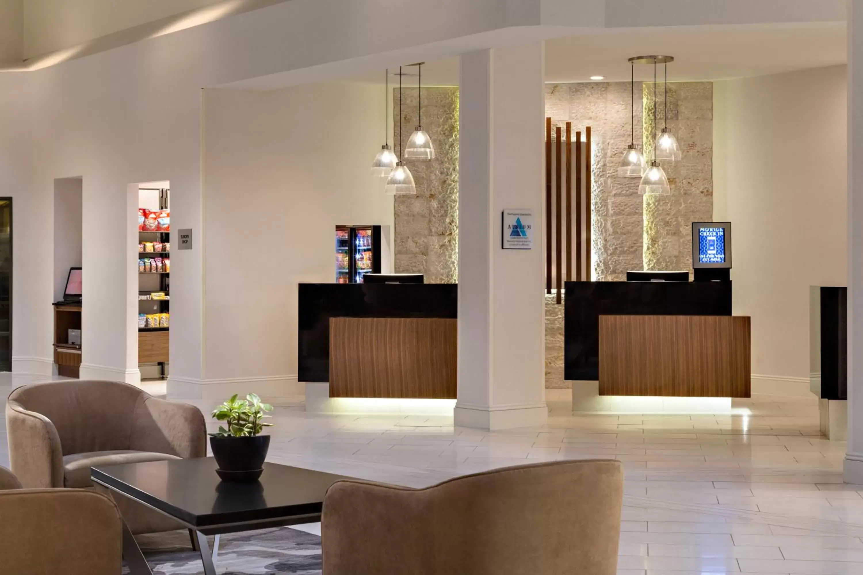 Lobby or reception, Lobby/Reception in Houston Marriott South at Hobby Airport