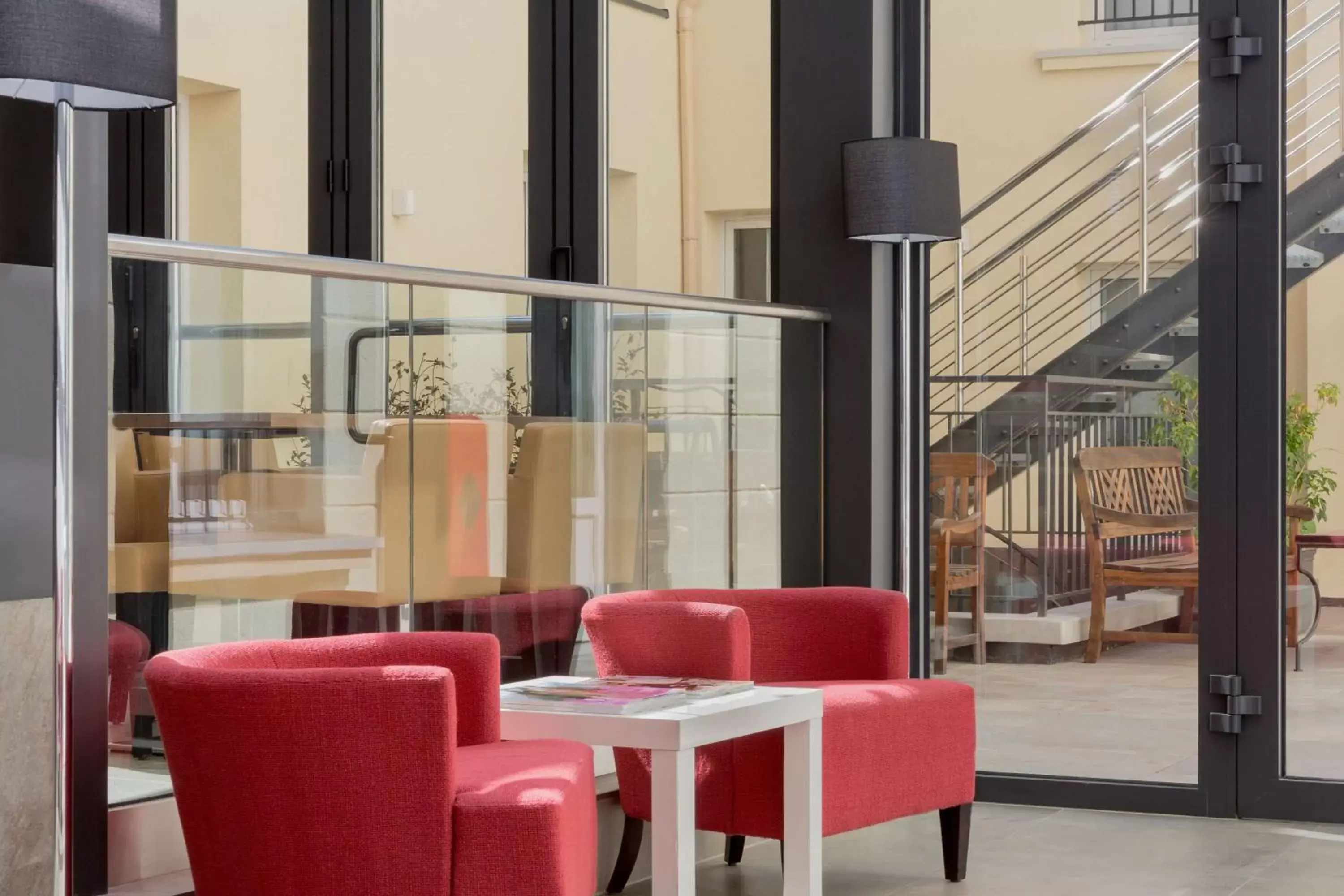 Lounge or bar in Best Western Seine West Hotel Lounge or bar in Best Western Seine West Hotel