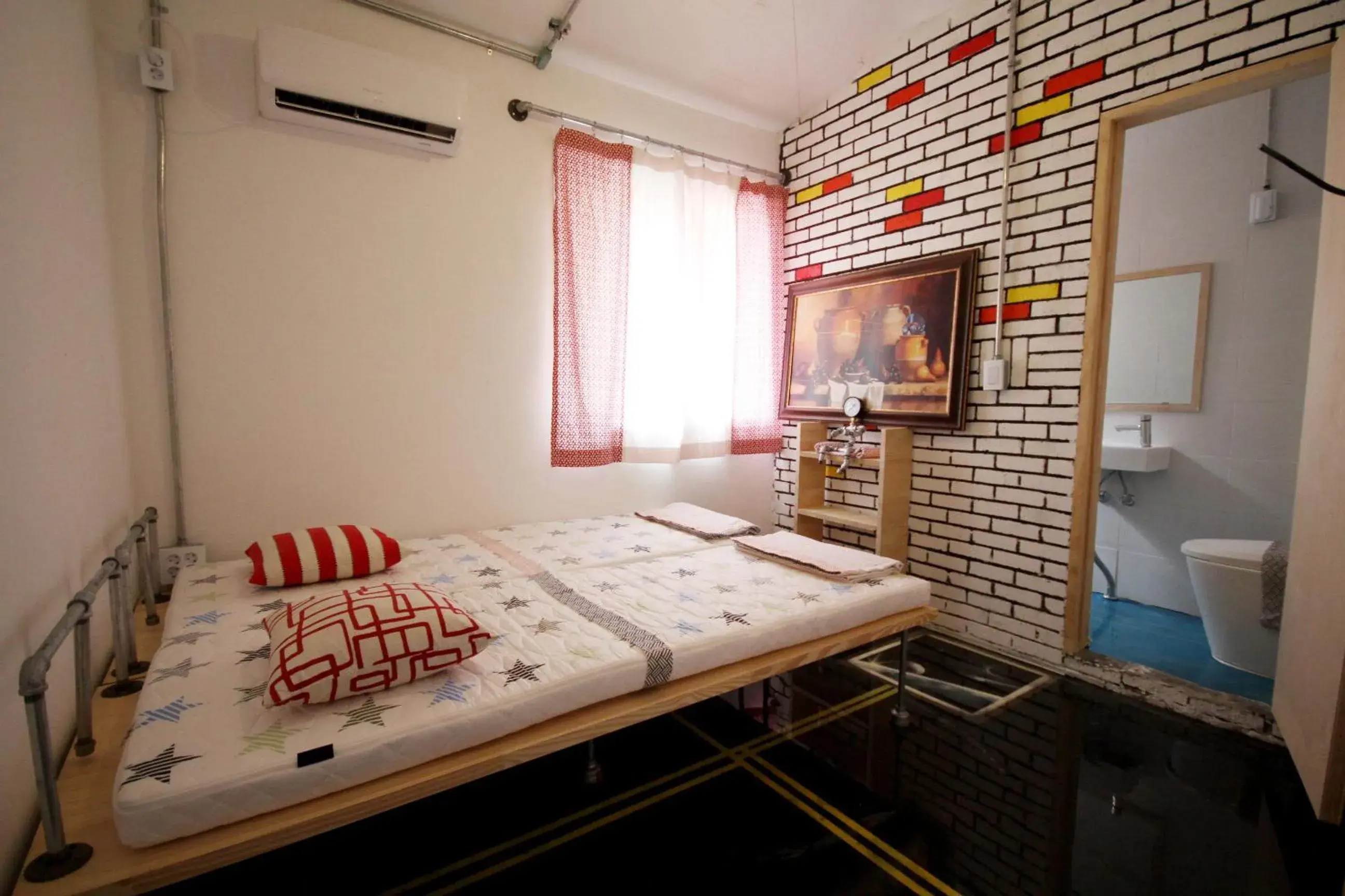 Double or Twin Room with Private Bathroom in Time Travelers Party Hostel In Hongdae