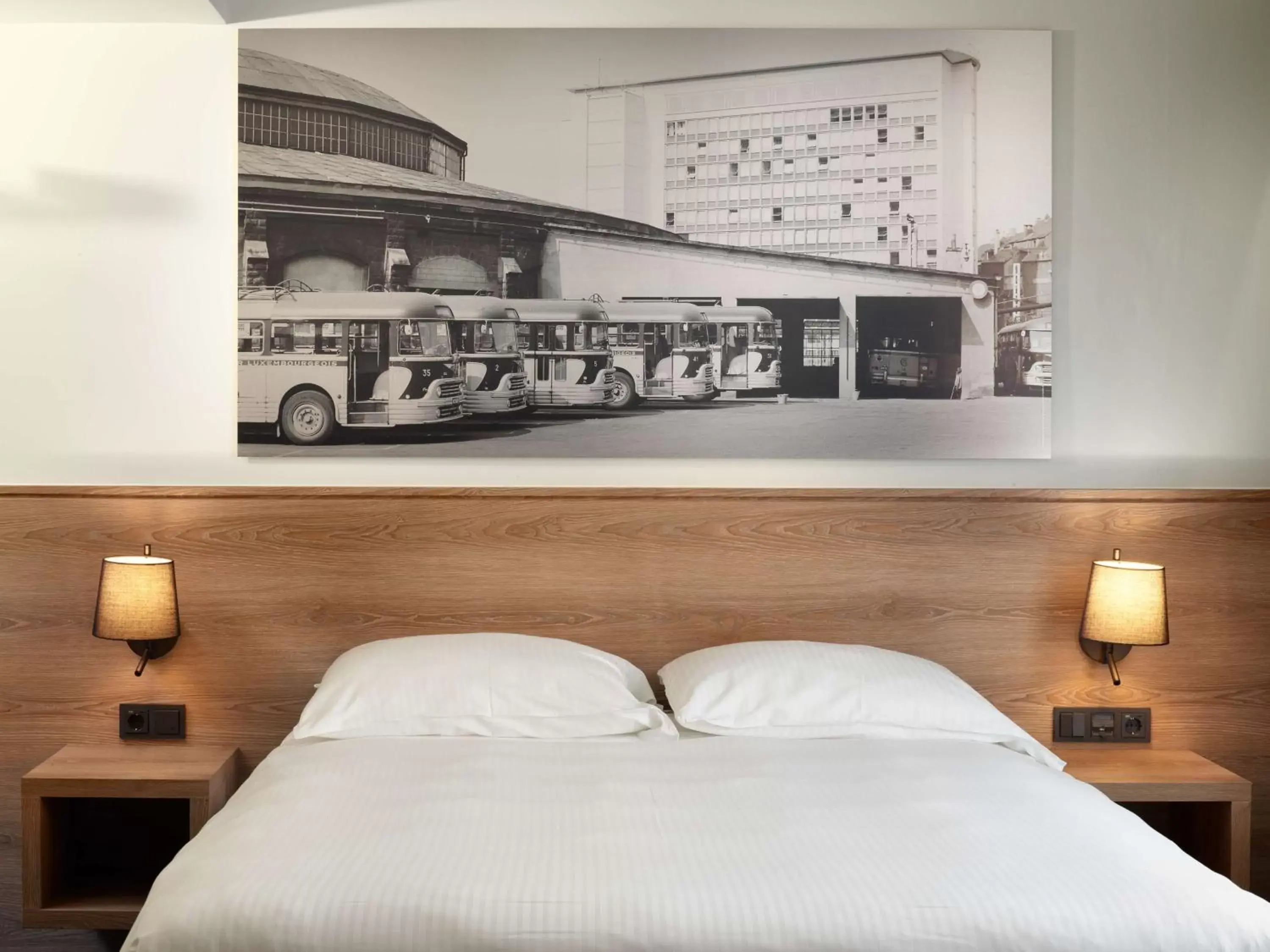 Bedroom, Bed in Park Inn by Radisson Luxembourg City