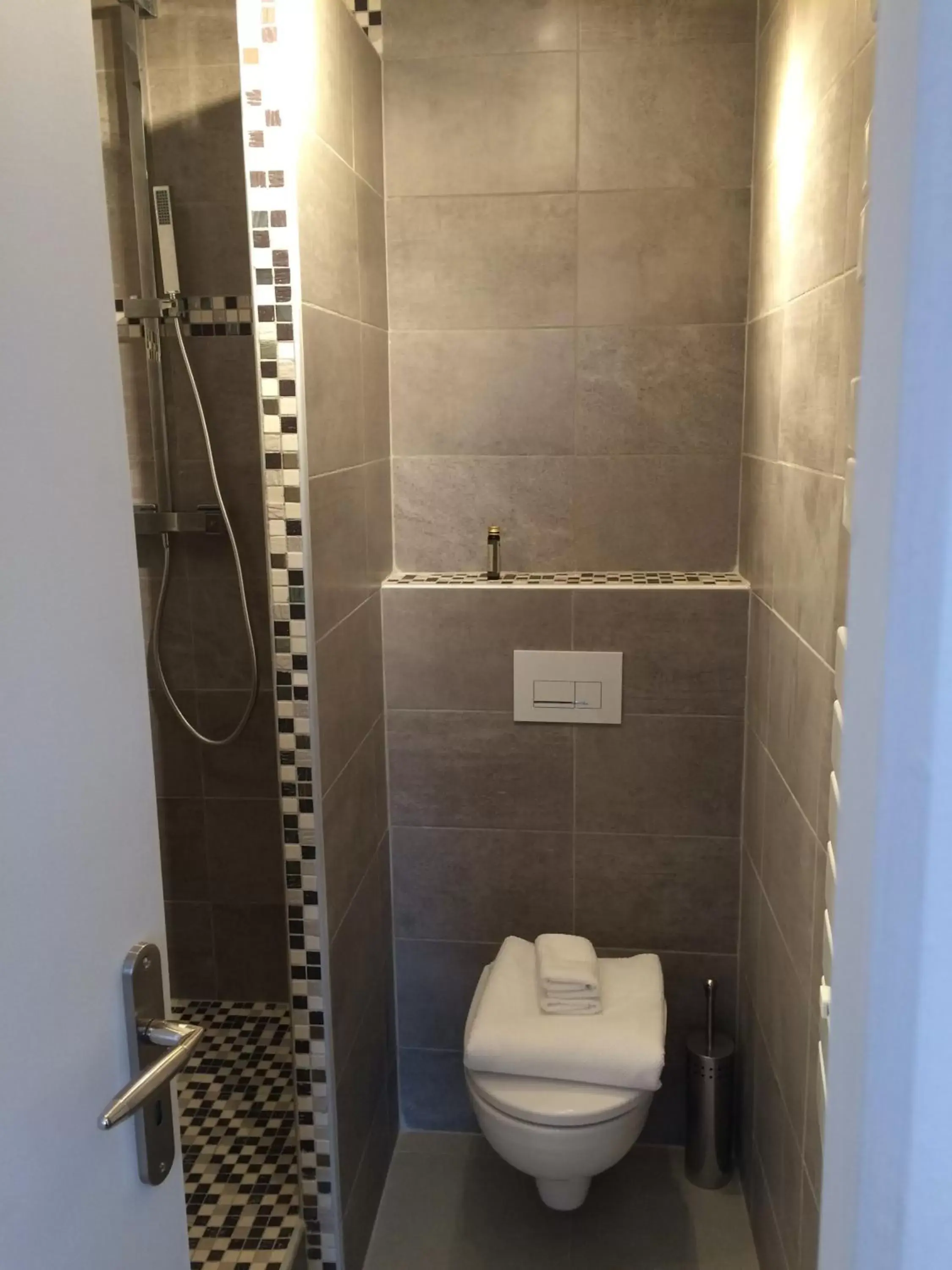 Triple Room with Private Bathroom in B&B "Clos Feuillat" Triple Room with Private Bathroom in B&B "Clos Feuillat"