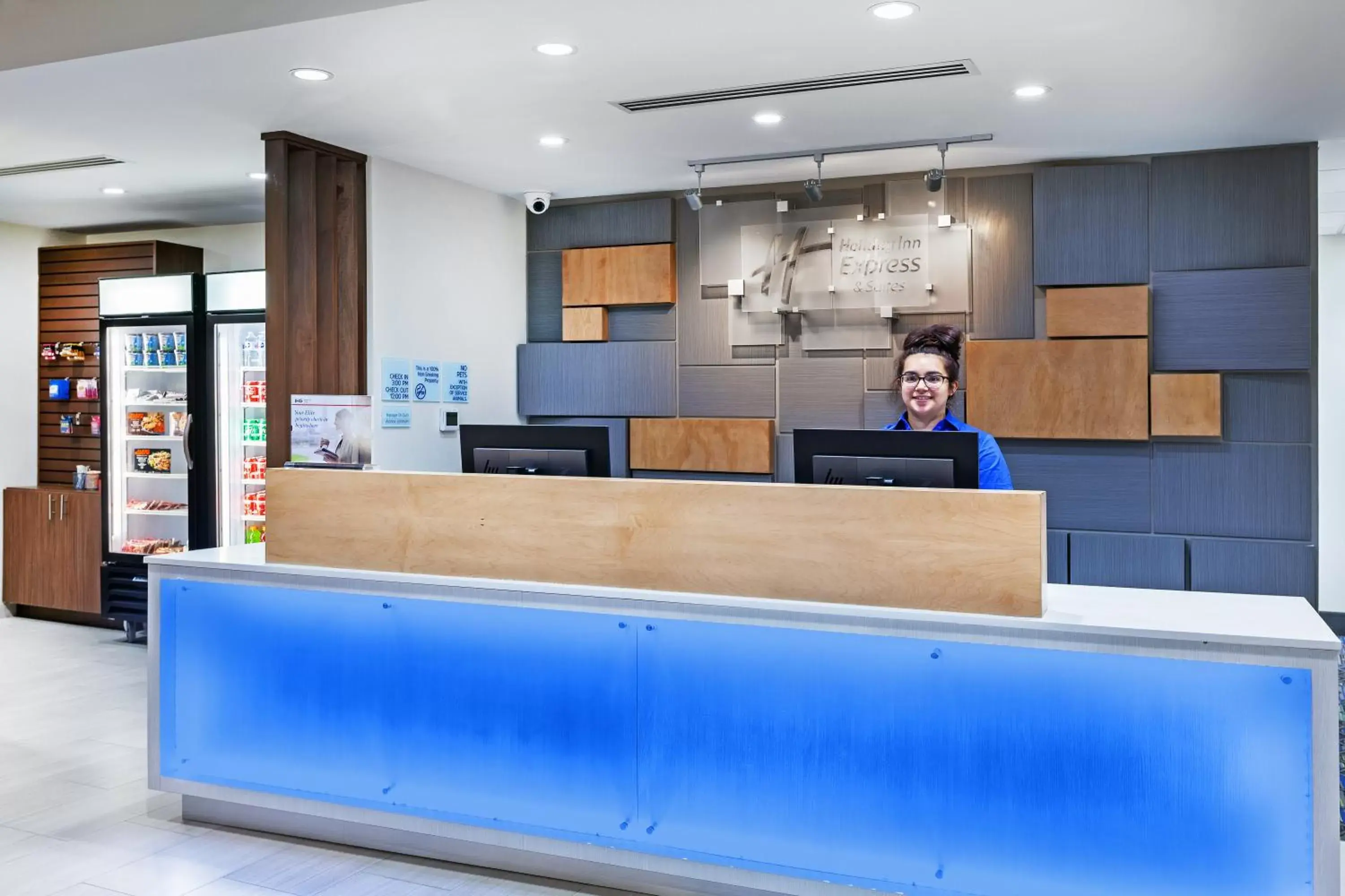 Lobby or reception, Lobby/Reception in Holiday Inn Express & Suites - Tulsa Northeast - Owasso, an IHG Hotel