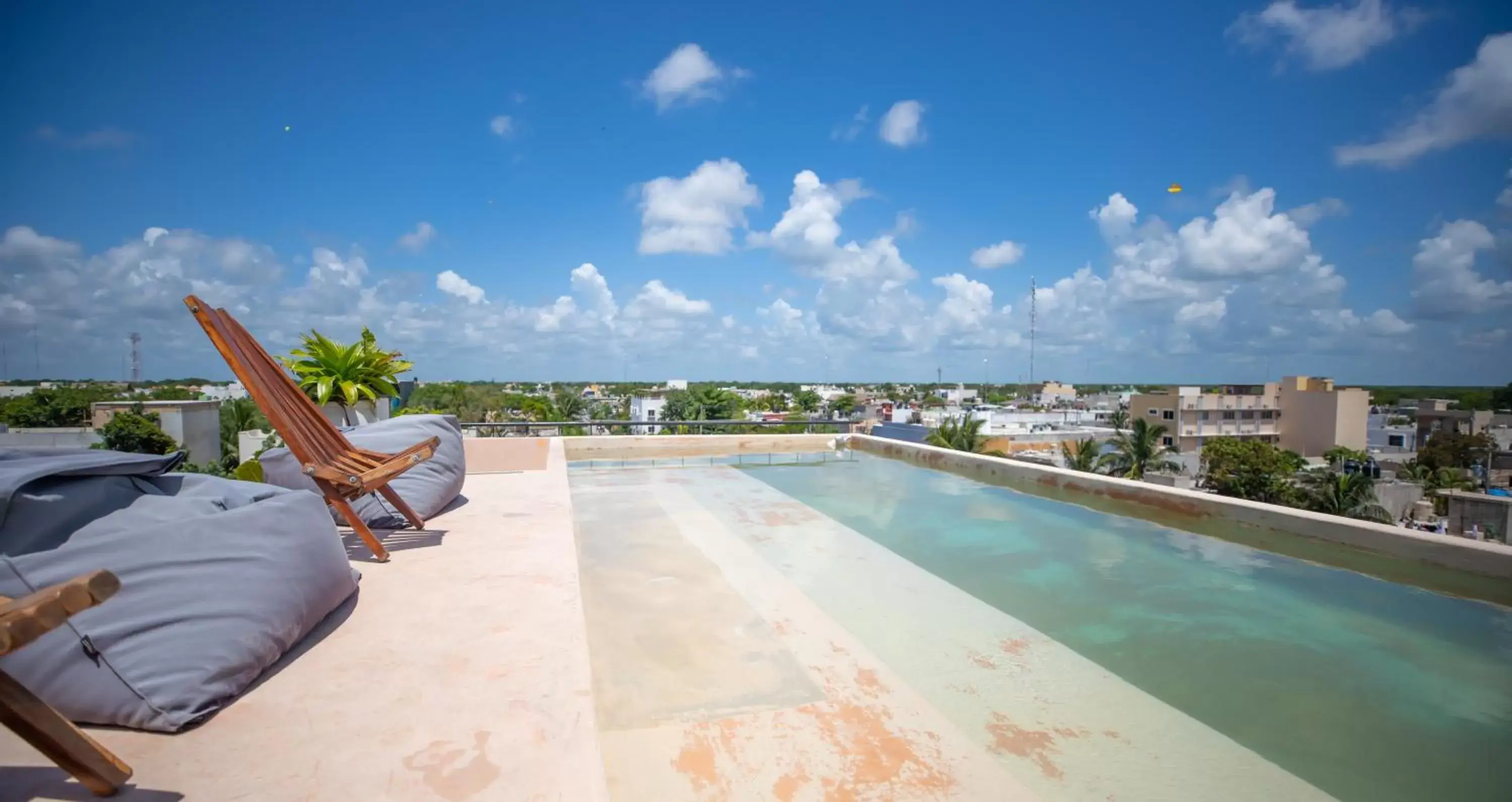 Balcony/Terrace, Swimming Pool in Nuee Tulum