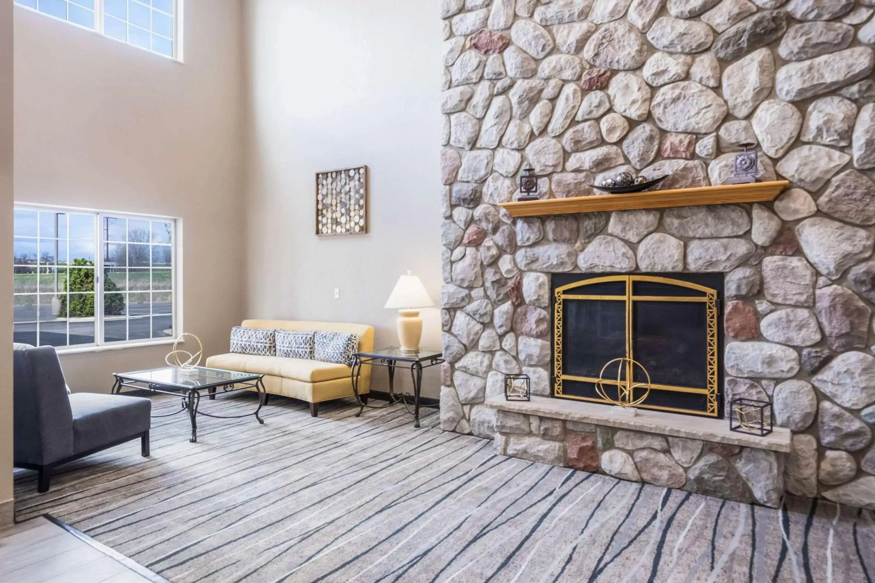 Lobby or reception in Quality Inn & Suites Lodi I-90 Lobby or reception in Quality Inn & Suites Lodi I-90