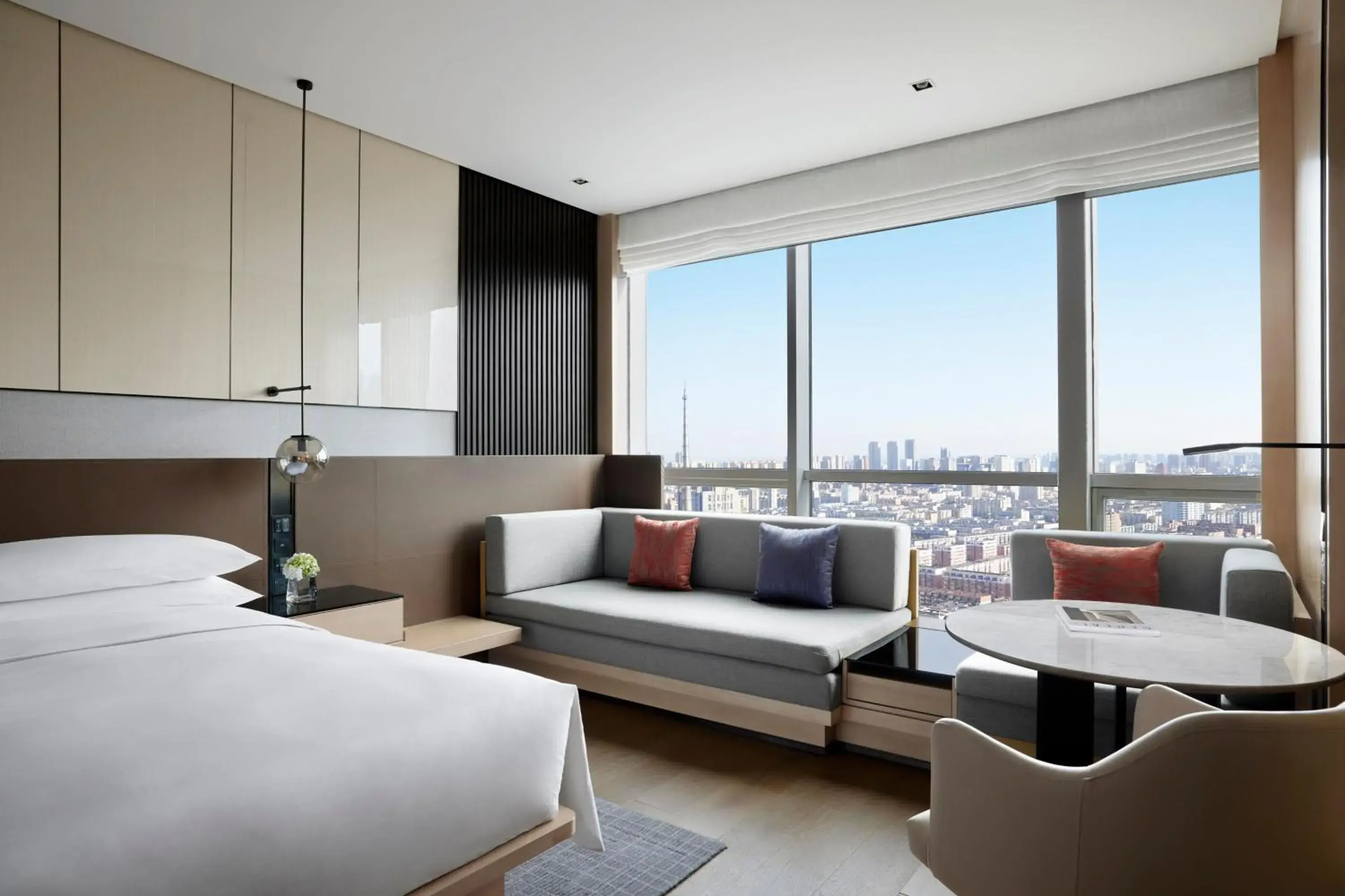 Photo of the whole room, Seating Area in Shenyang Marriott Hotel