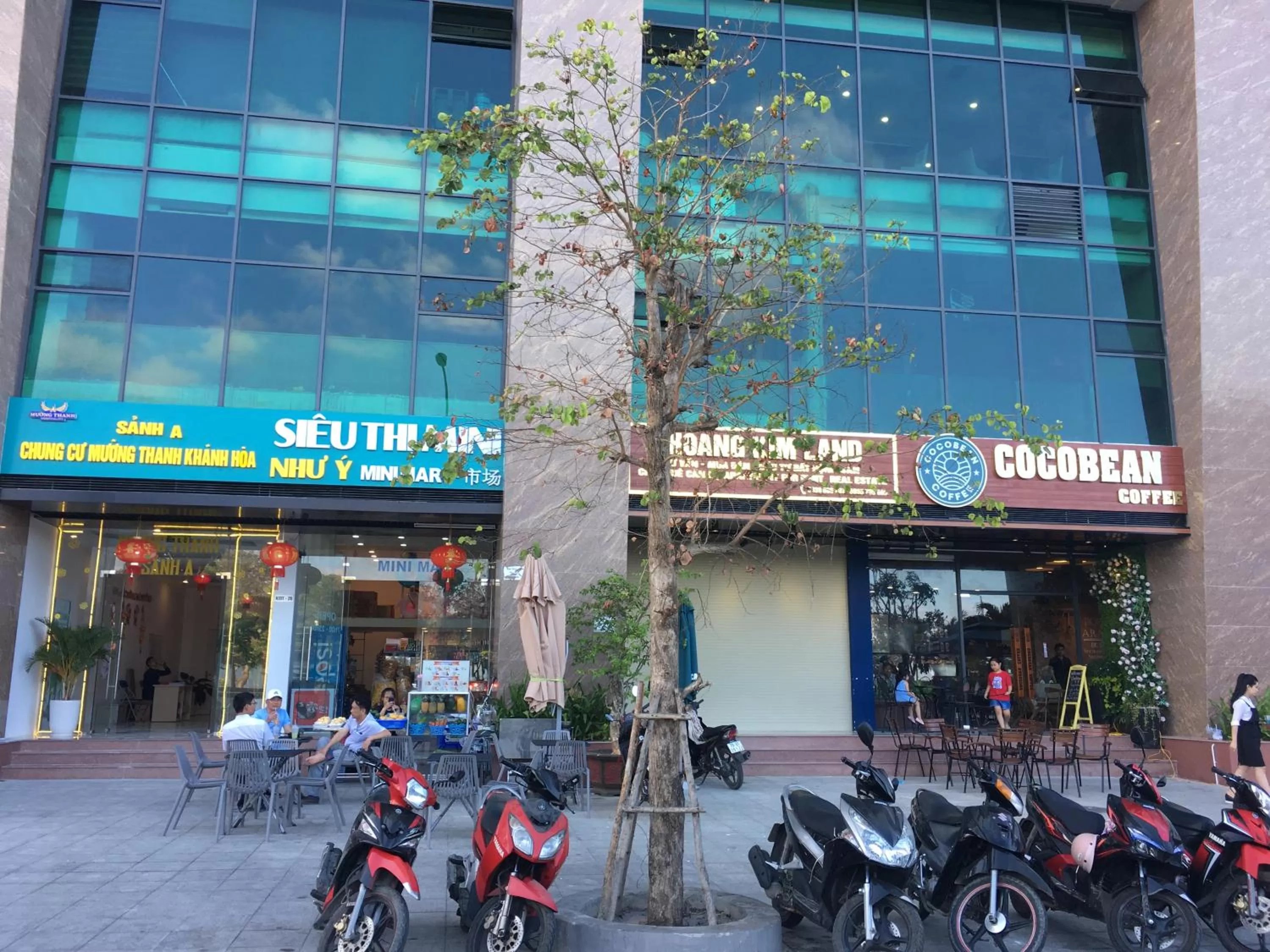 Restaurant/places to eat in Moonlight Bay Hotel & Apartment