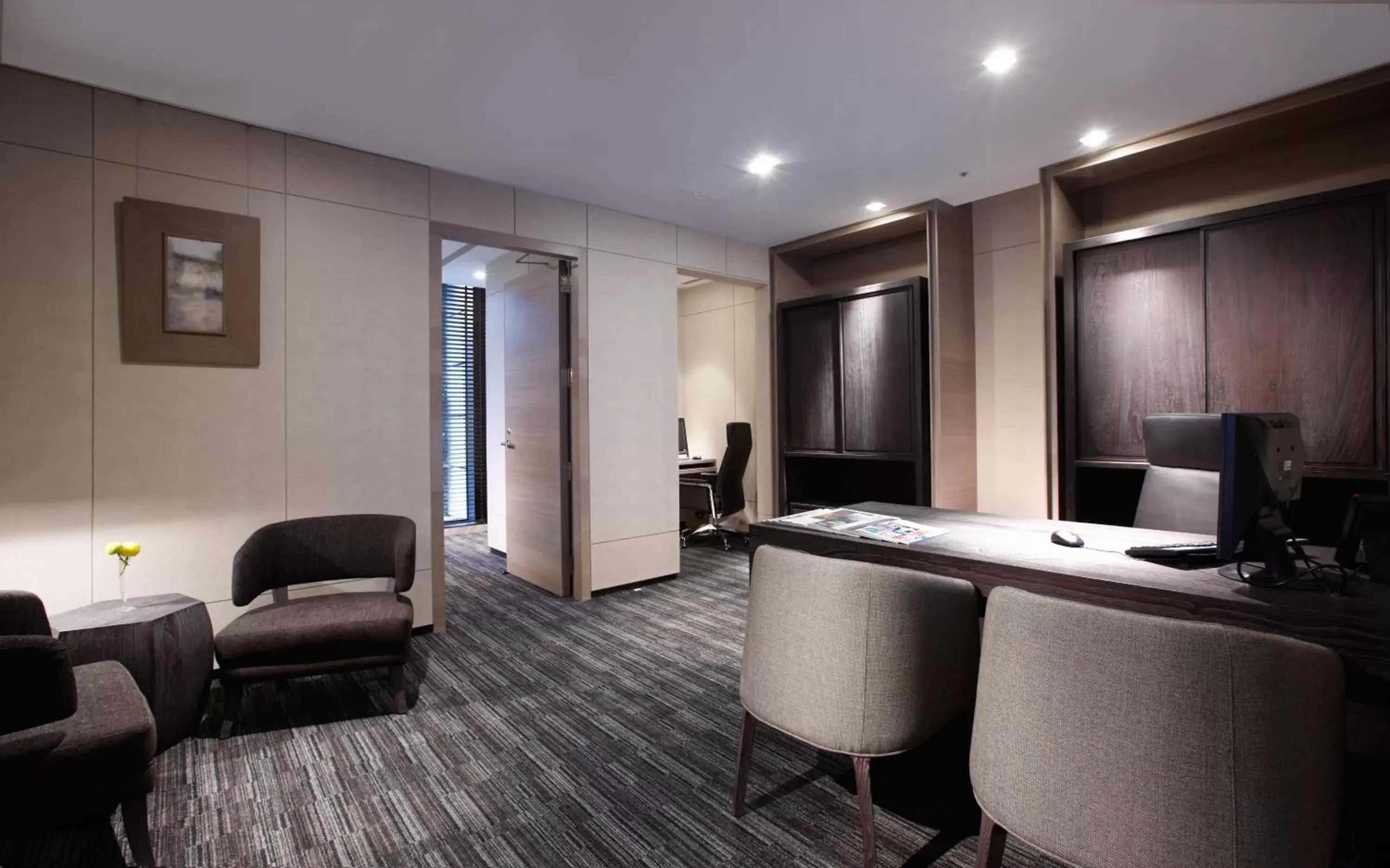 Business facilities, TV/Entertainment Center in Humble House Taipei