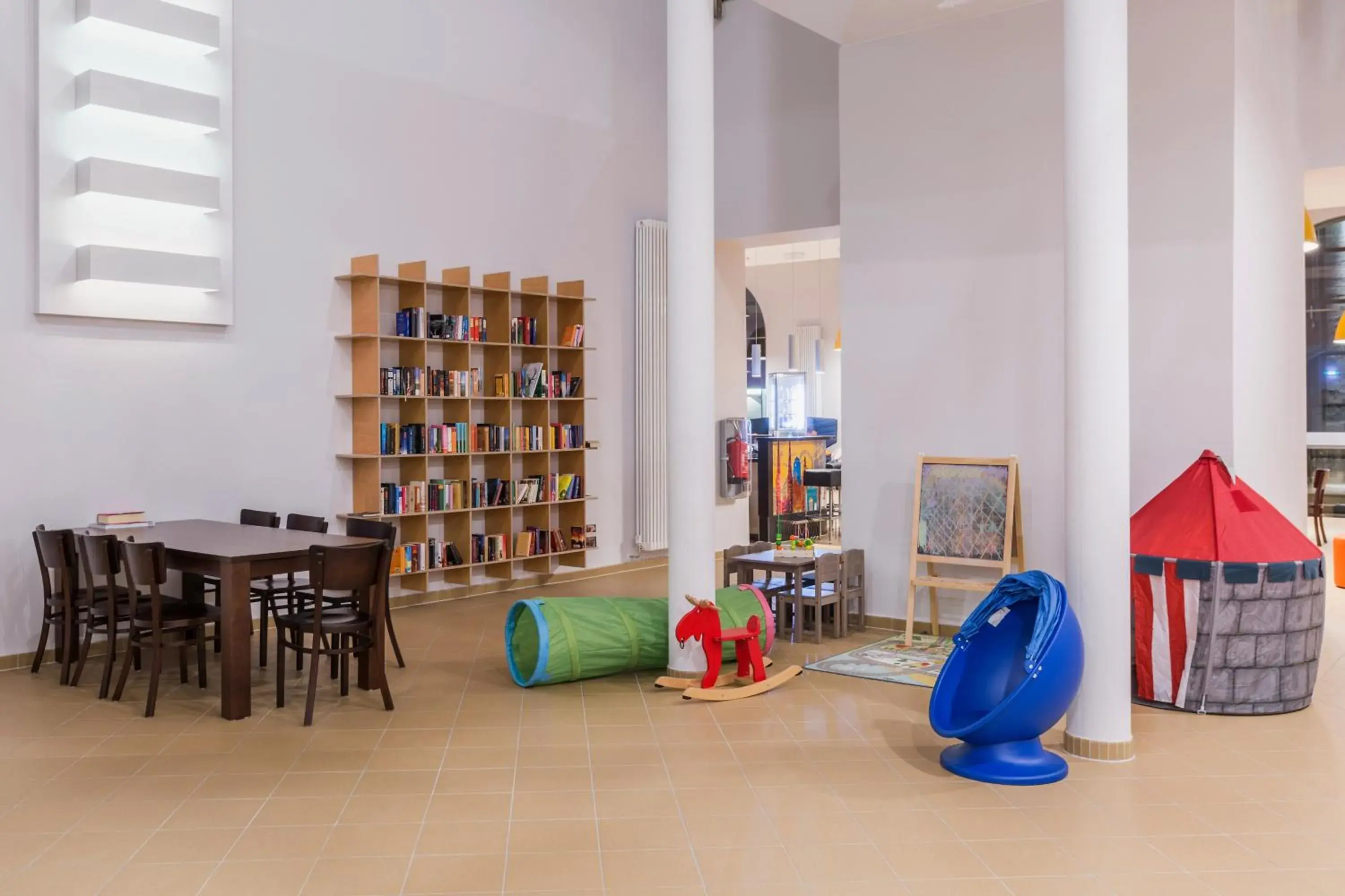 Lounge or bar in a&o Salzburg Hauptbahnhof Lounge or bar in a&o Salzburg Hauptbahnhof