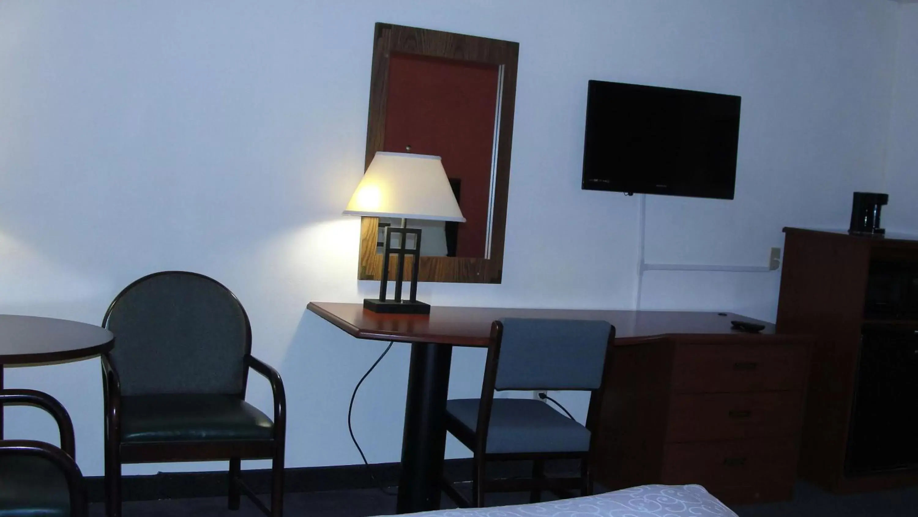 Other, Seating Area in SureStay Hotel by Best Western Greenville