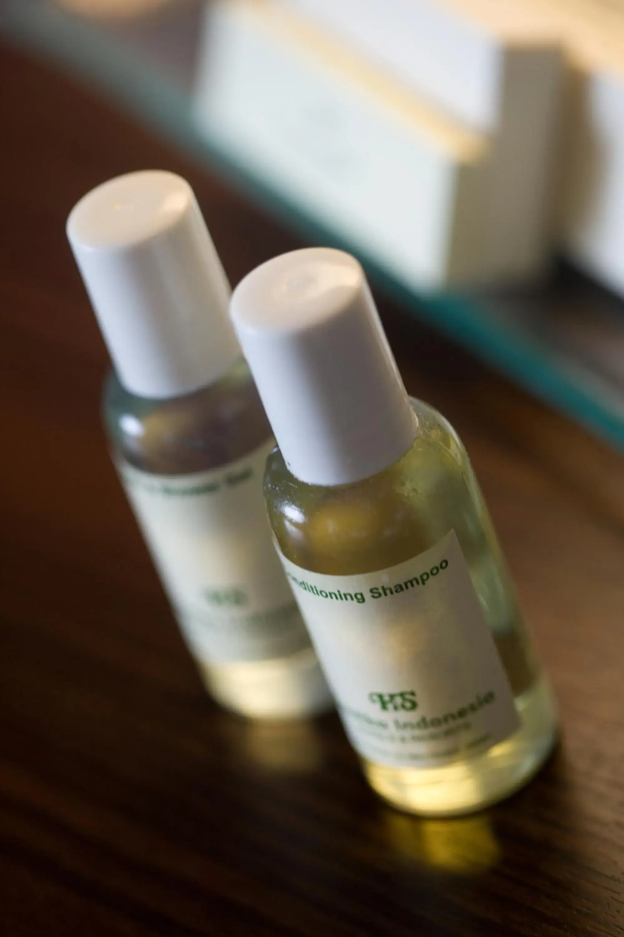 Shower in Hotel Santika Kuta Shower in Hotel Santika Kuta