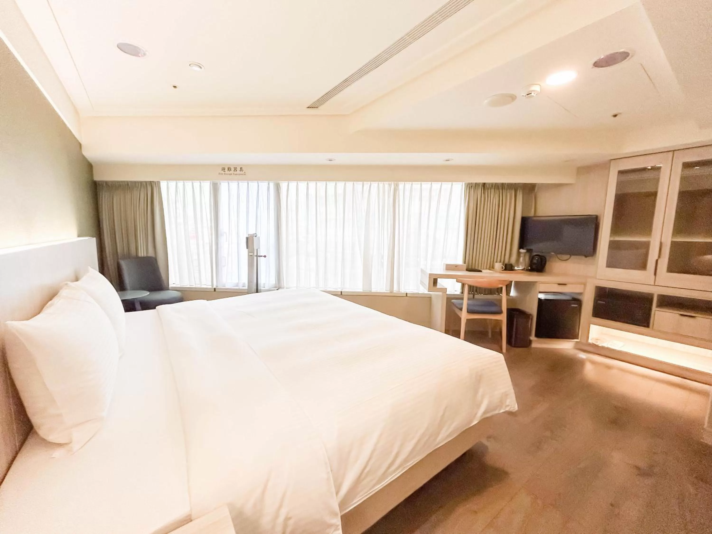 Photo of the whole room, Bed in Green Hotel - Tea Way