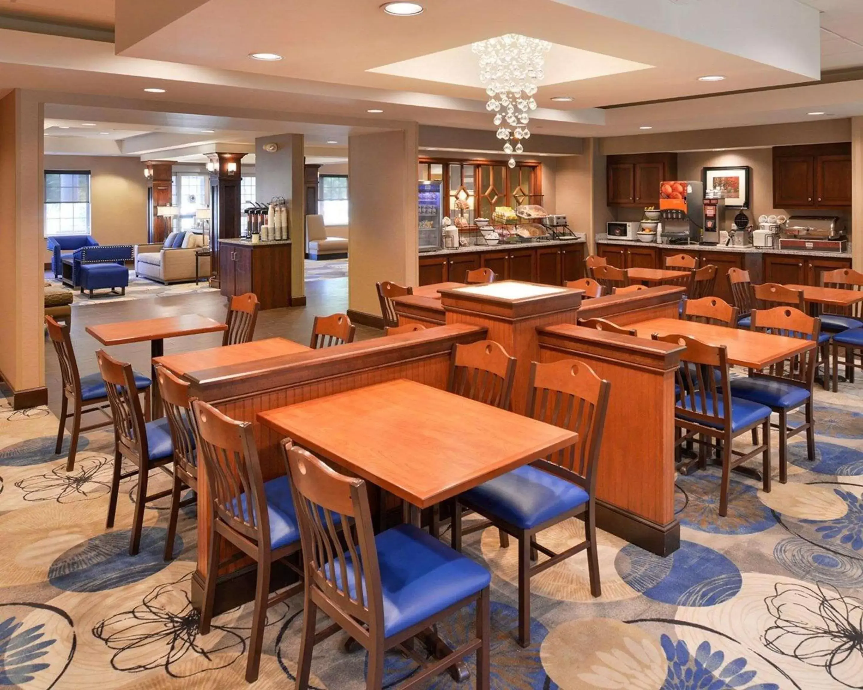 Restaurant/Places to Eat in Comfort Inn & Suites Dover-Portsmouth