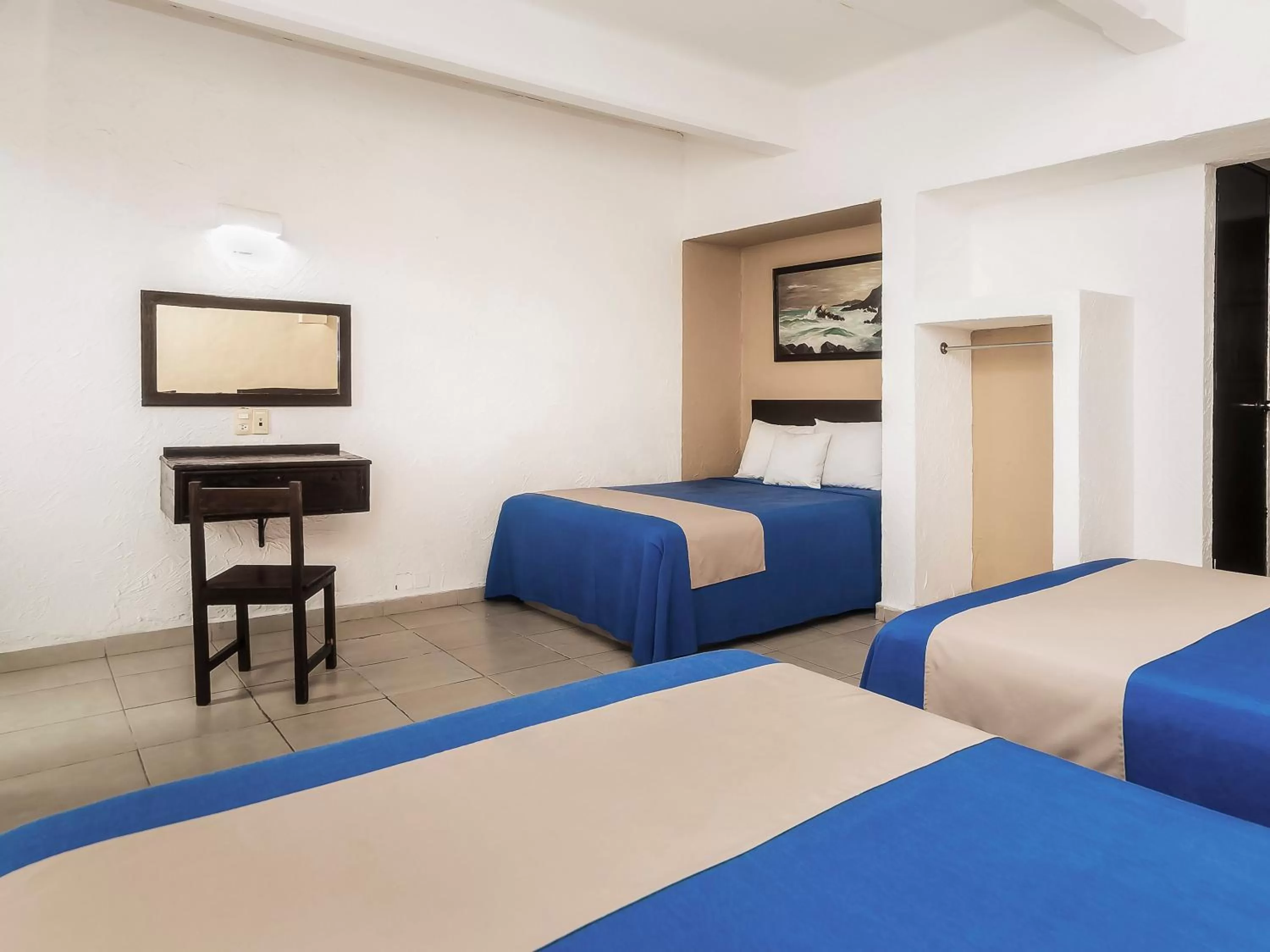 Bed in Hotel Trianon