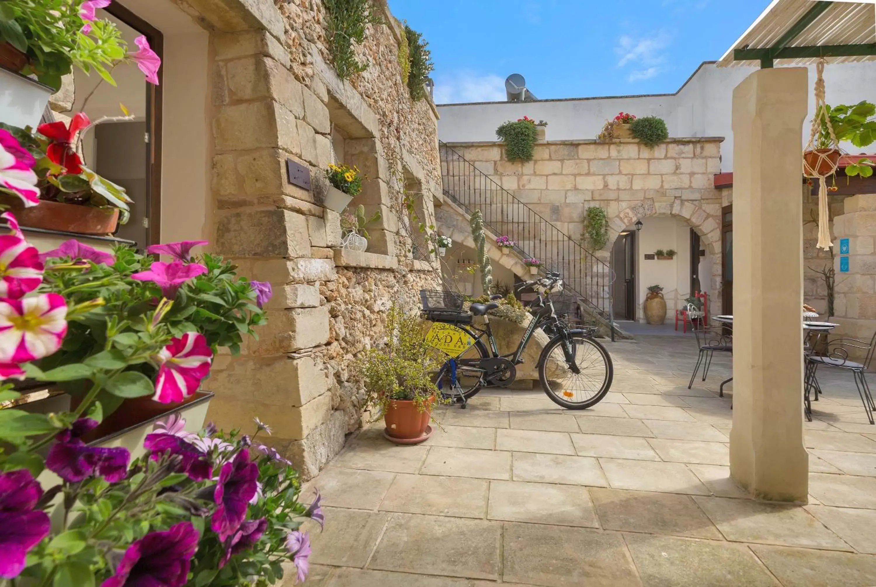 Patio, Property Building in Salento Ada's House