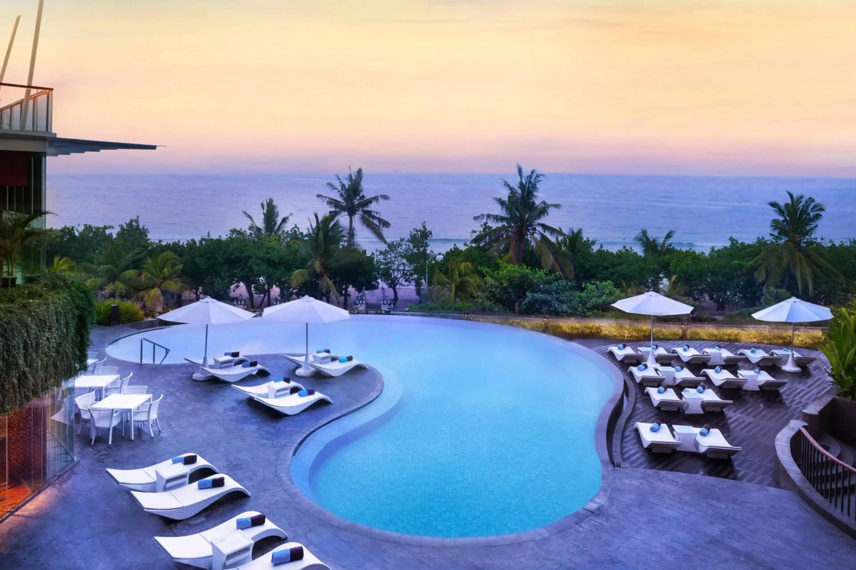 Swimming pool, Pool View in Sheraton Bali Kuta Resort