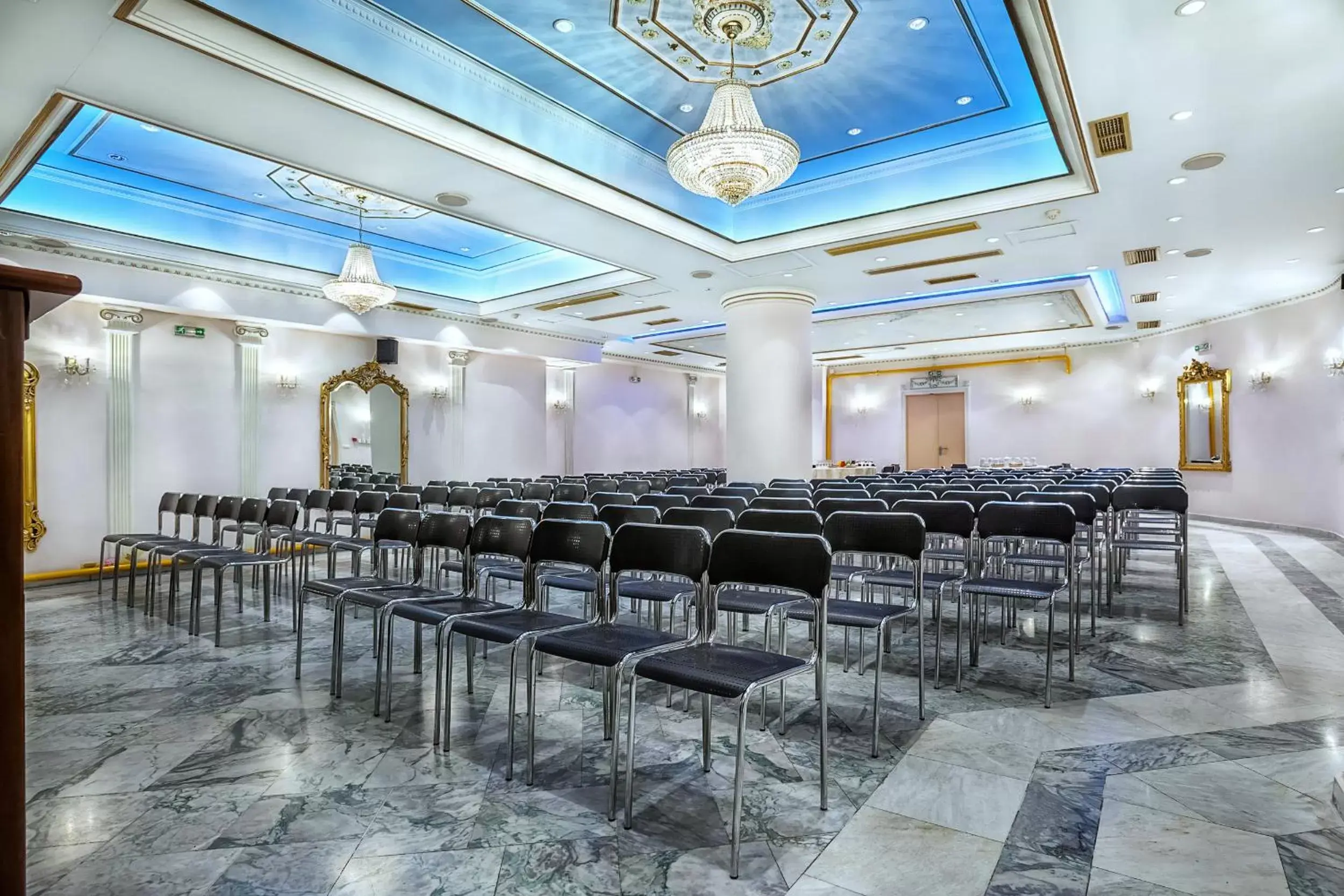 Meeting/conference room in Imperial Palace Classical Hotel Thessaloniki