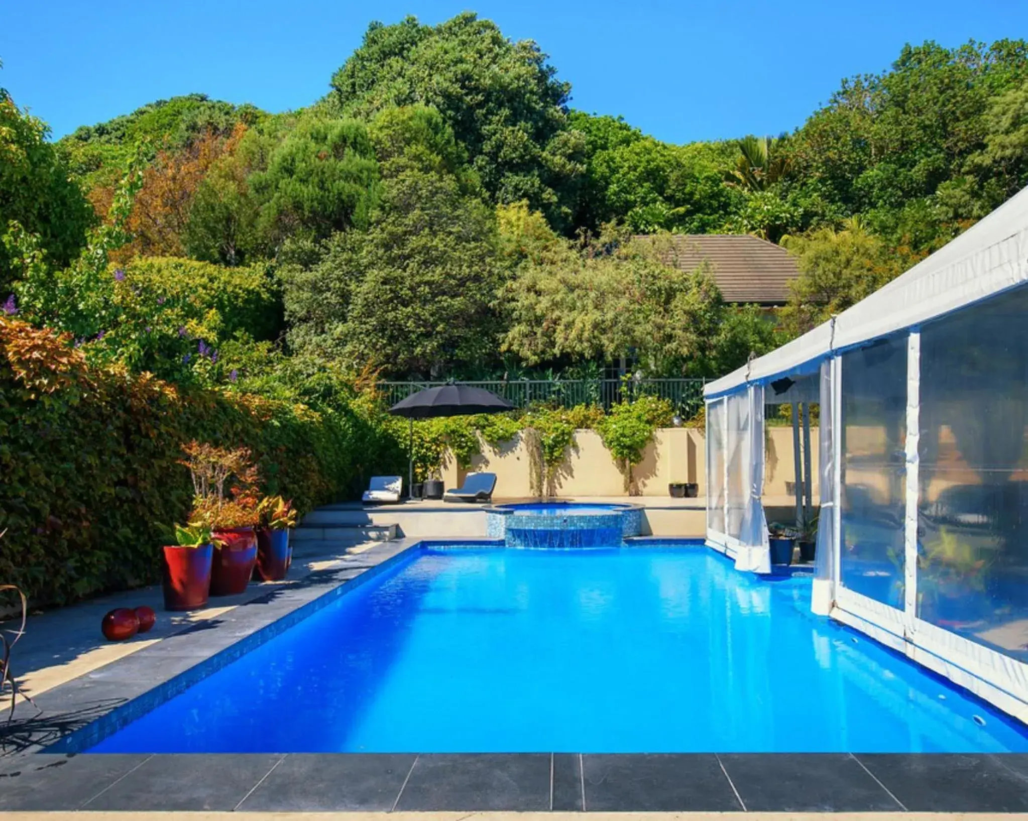 Swimming Pool in Greenmantle Estate Hotel