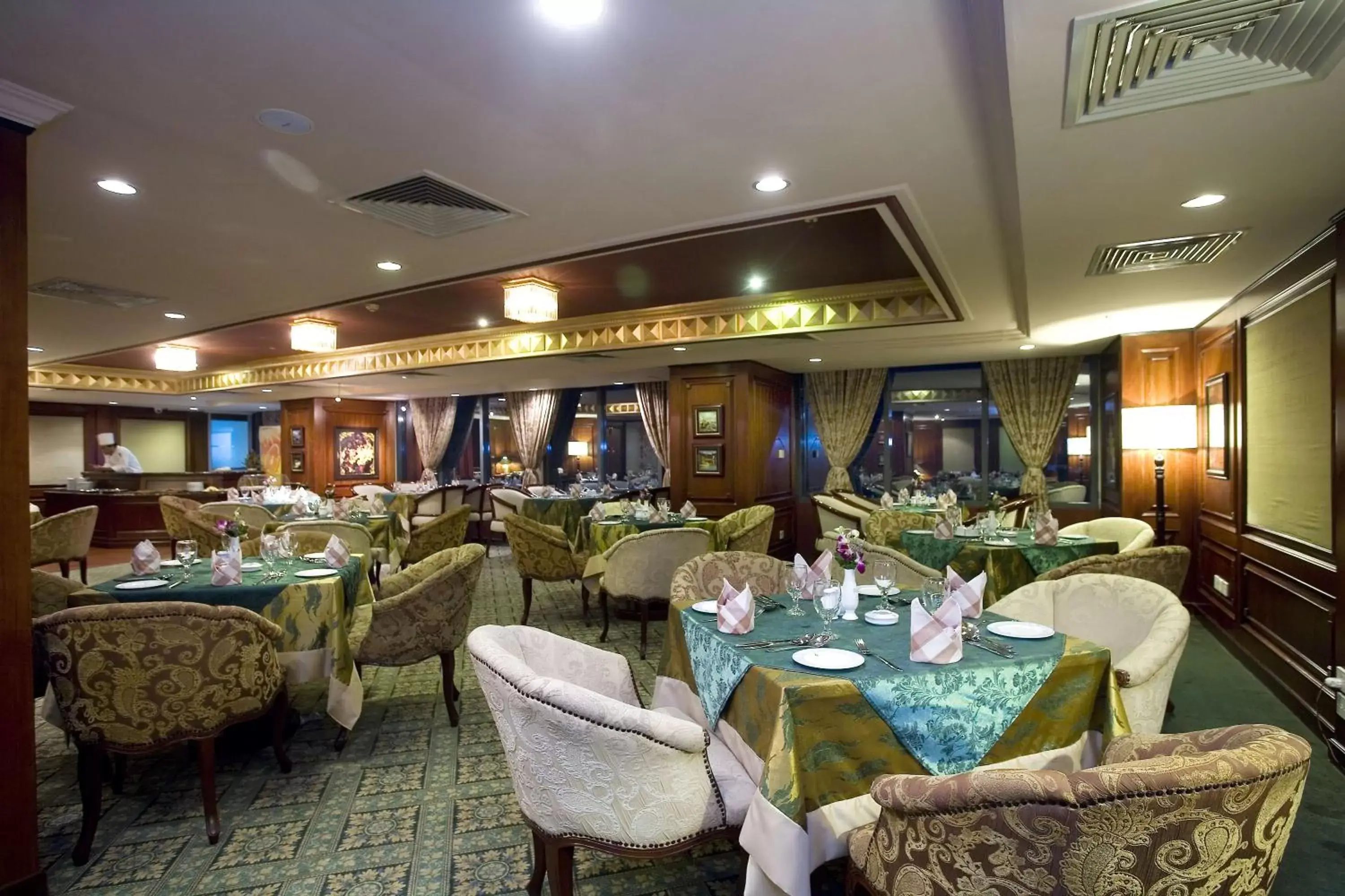 Restaurant/places to eat in Hotel Sarina Restaurant/places to eat in Hotel Sarina