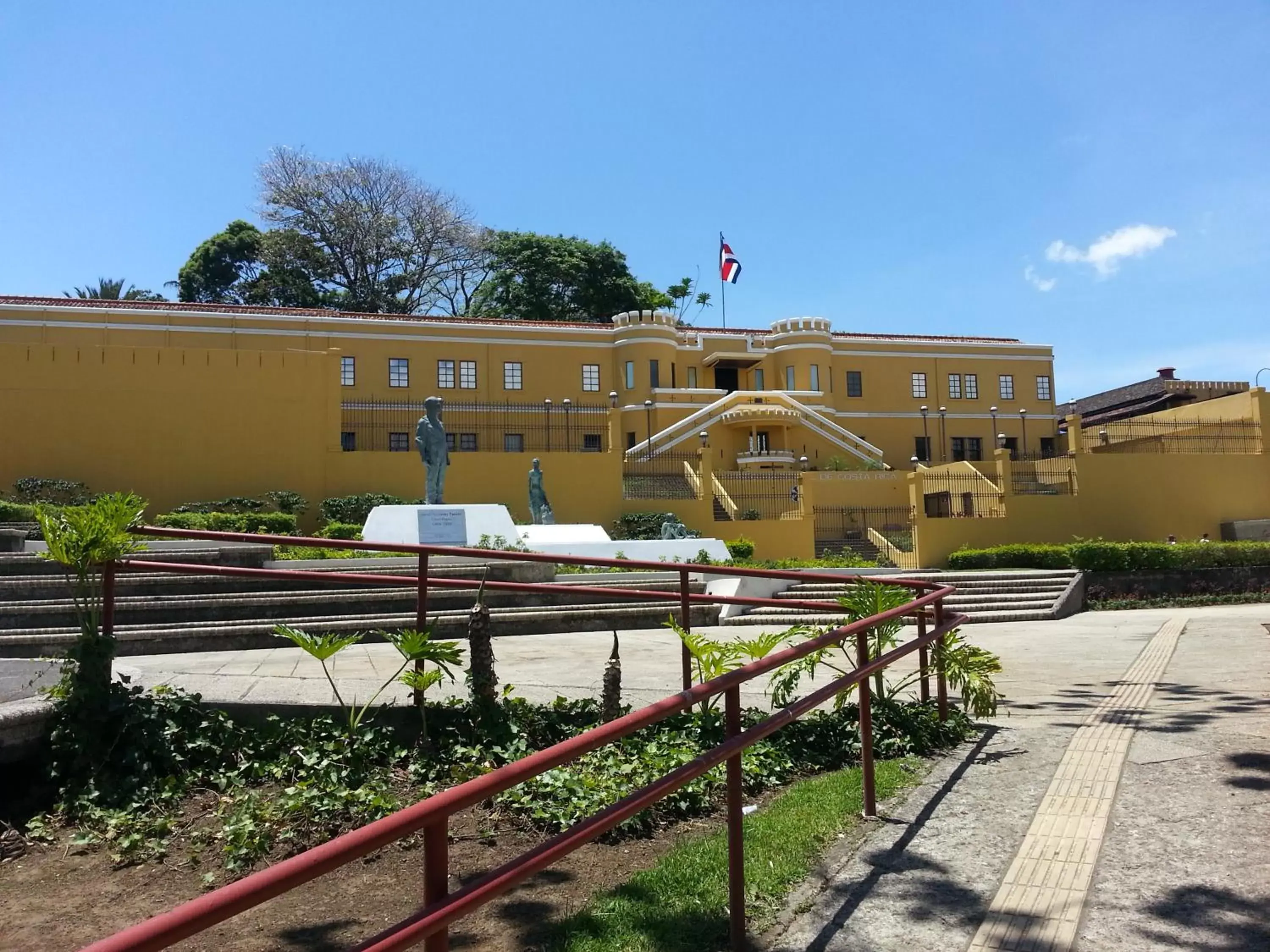 Nearby landmark, Property Building in Hotel Trianon