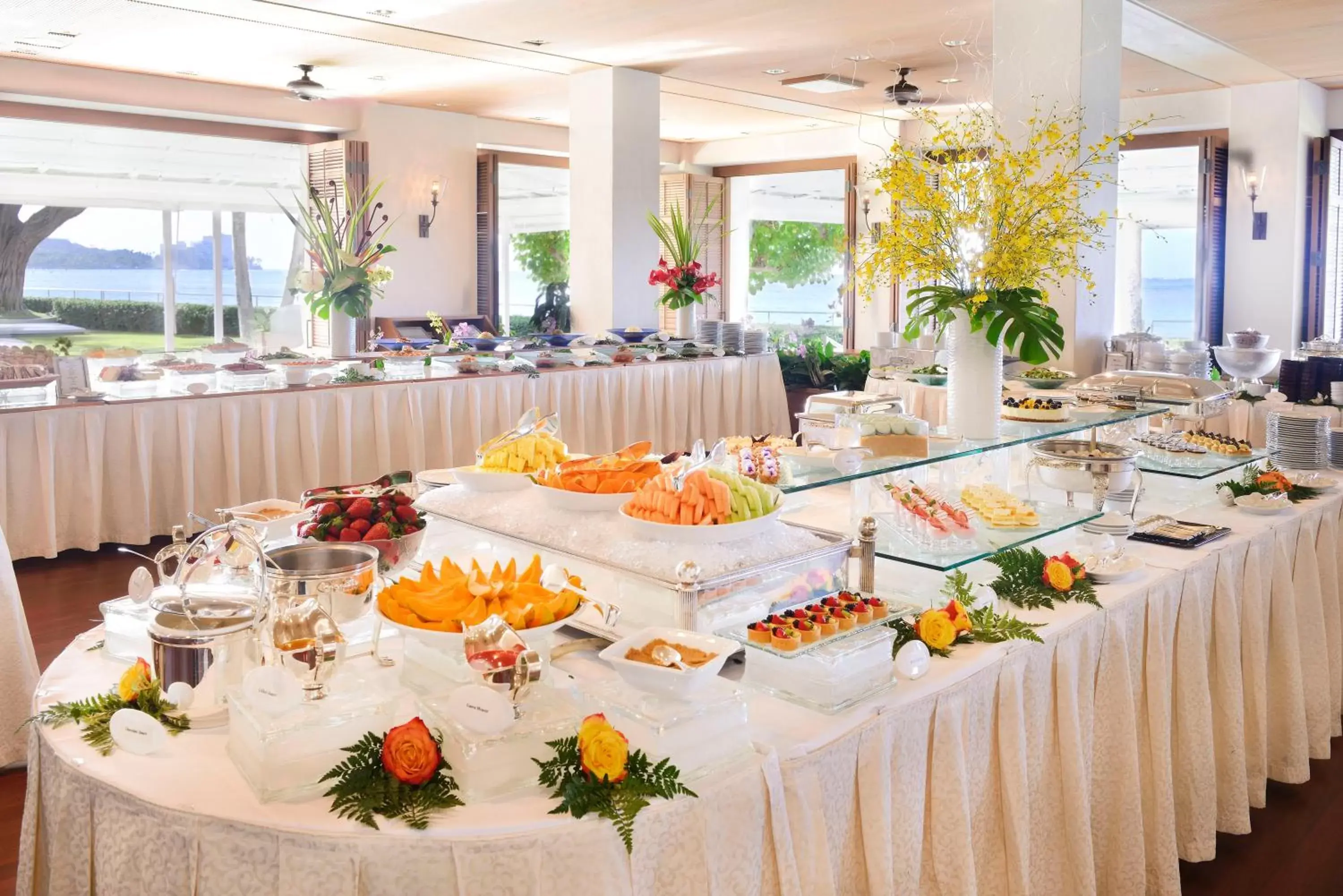 Restaurant/places to eat, Banquet Facilities in Halekulani