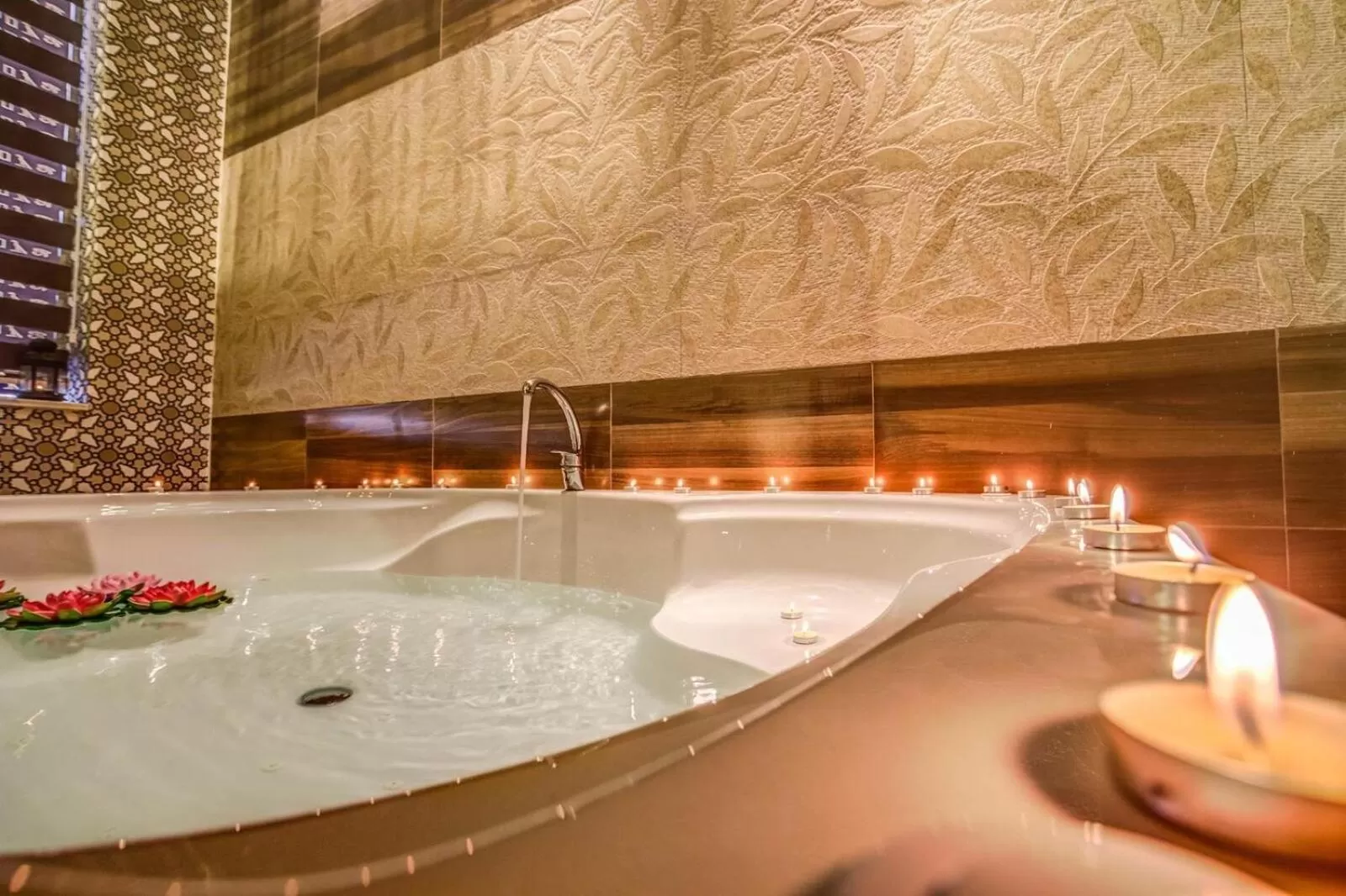 Palm Beach Resort Families and Couples only