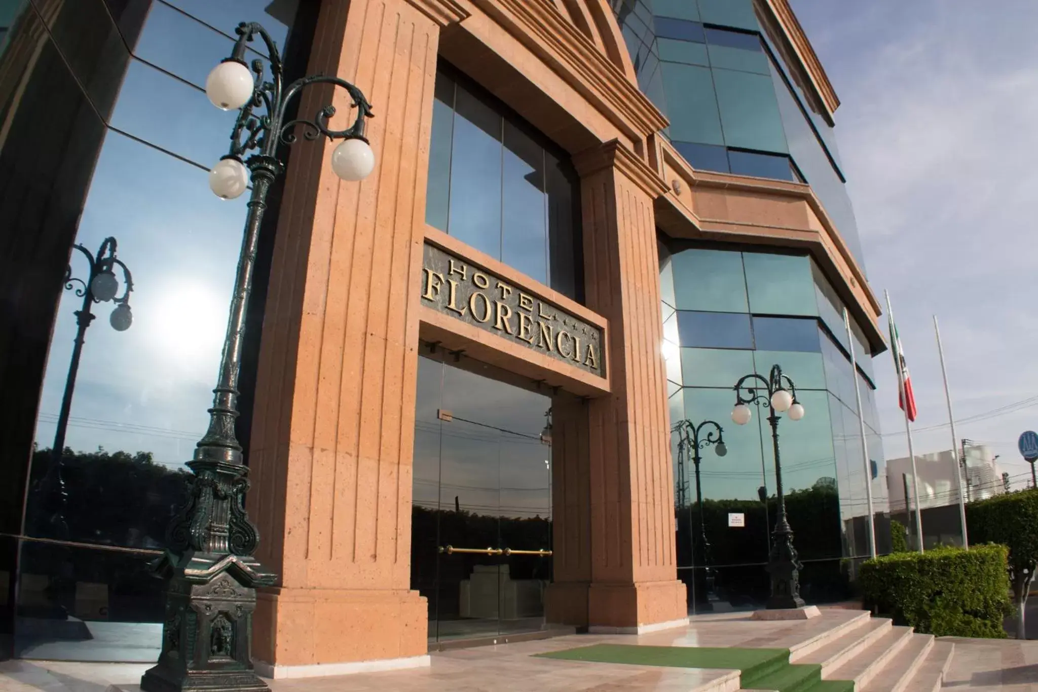 Facade/entrance, Property Building in Hotel Florencia