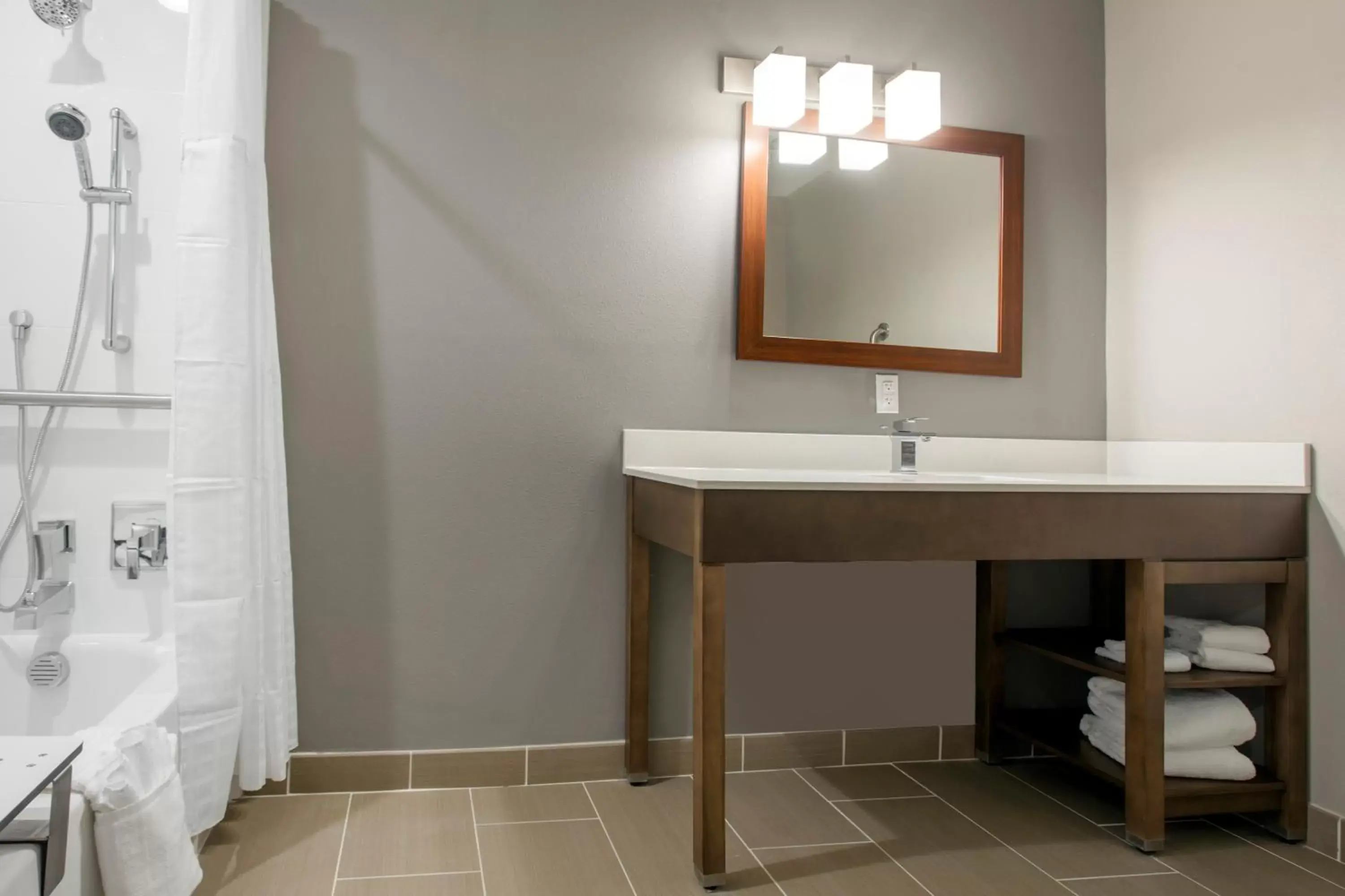 Bathroom in Comfort Suites North Charleston - Ashley Phosphate