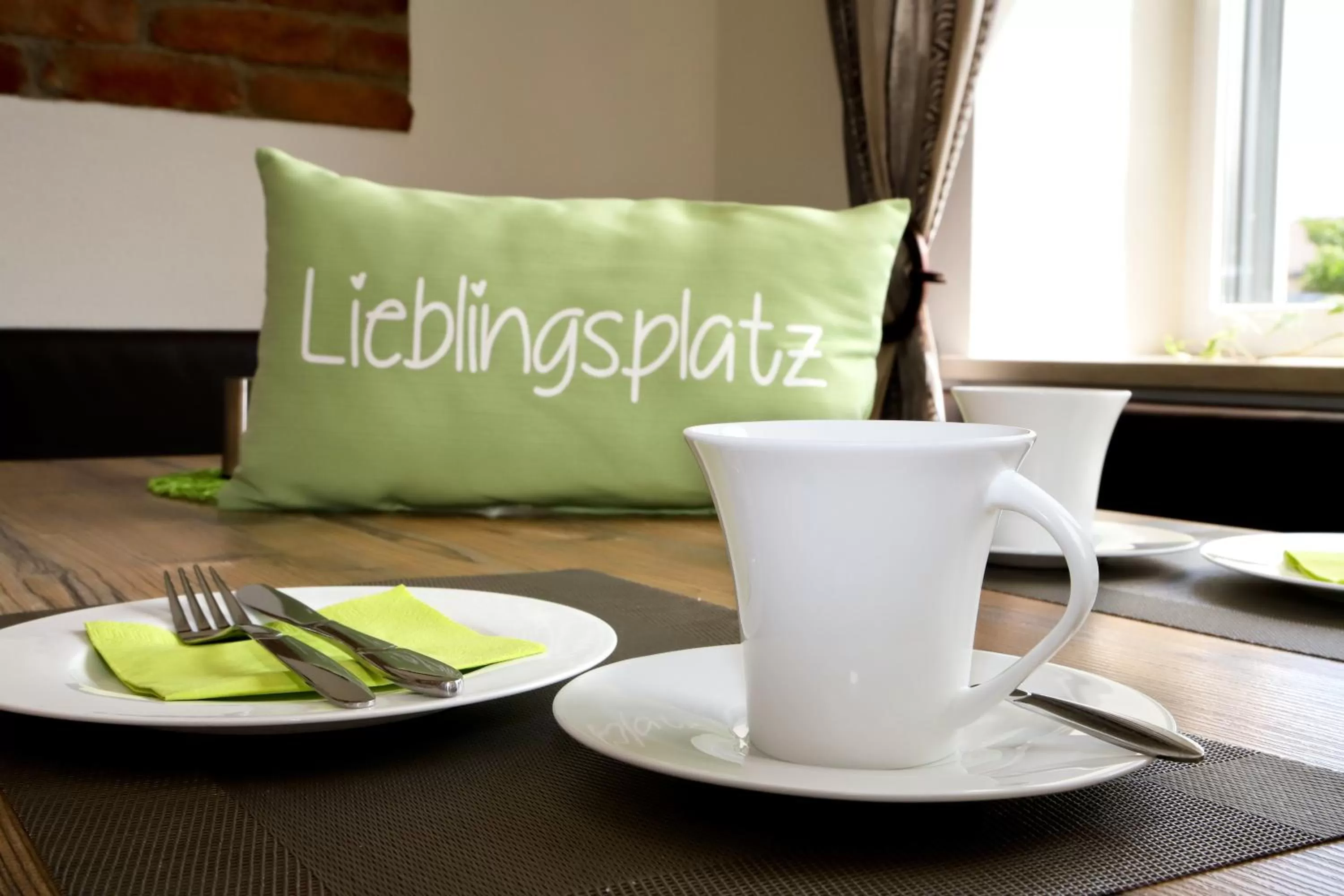 Breakfast in Lohauserhof - Biohof und Hotel