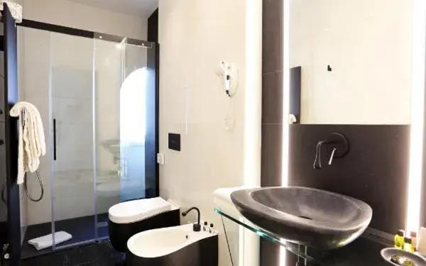 Bathroom in Zafran Boutique Hotel