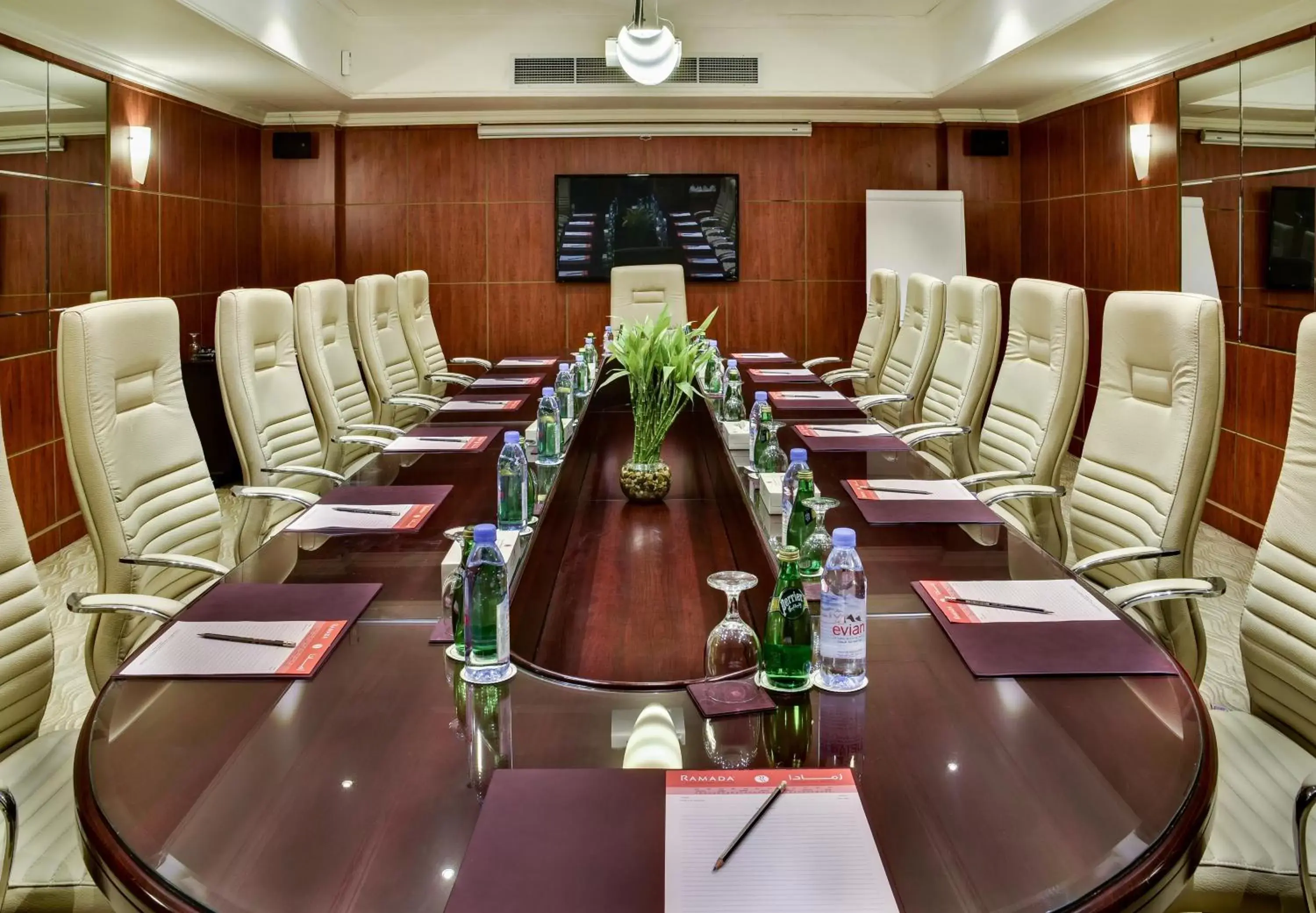 Meeting/conference room, Business Area/Conference Room in Ramada by Wyndham Continental Jeddah